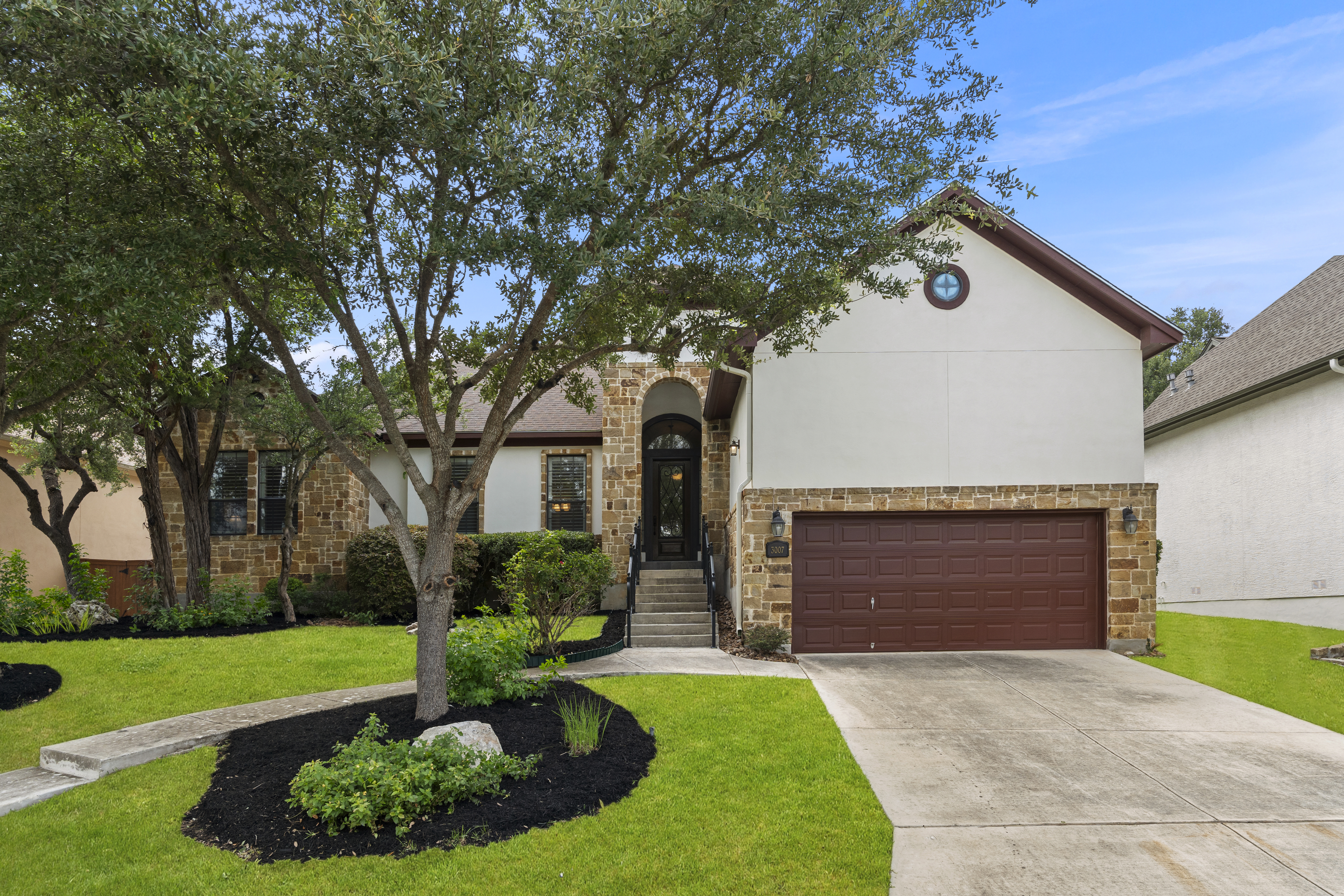  Remodeled Estate Living in Rogers Ranch - 物件實景