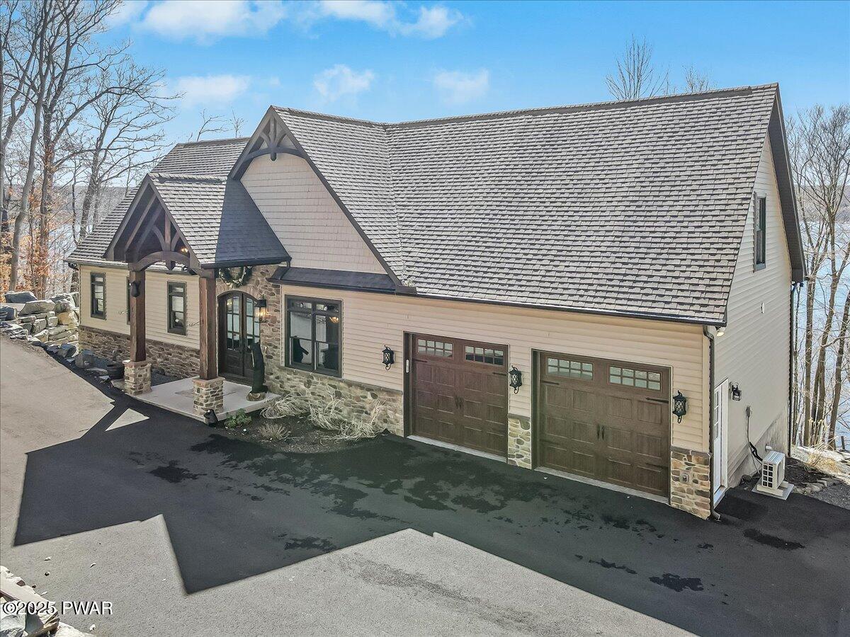 Lake Ariel, Pennsylvania, 18436, United States, 6 Bedrooms Bedrooms, ,4 BathroomsBathrooms,Residential,For Sale,2005698