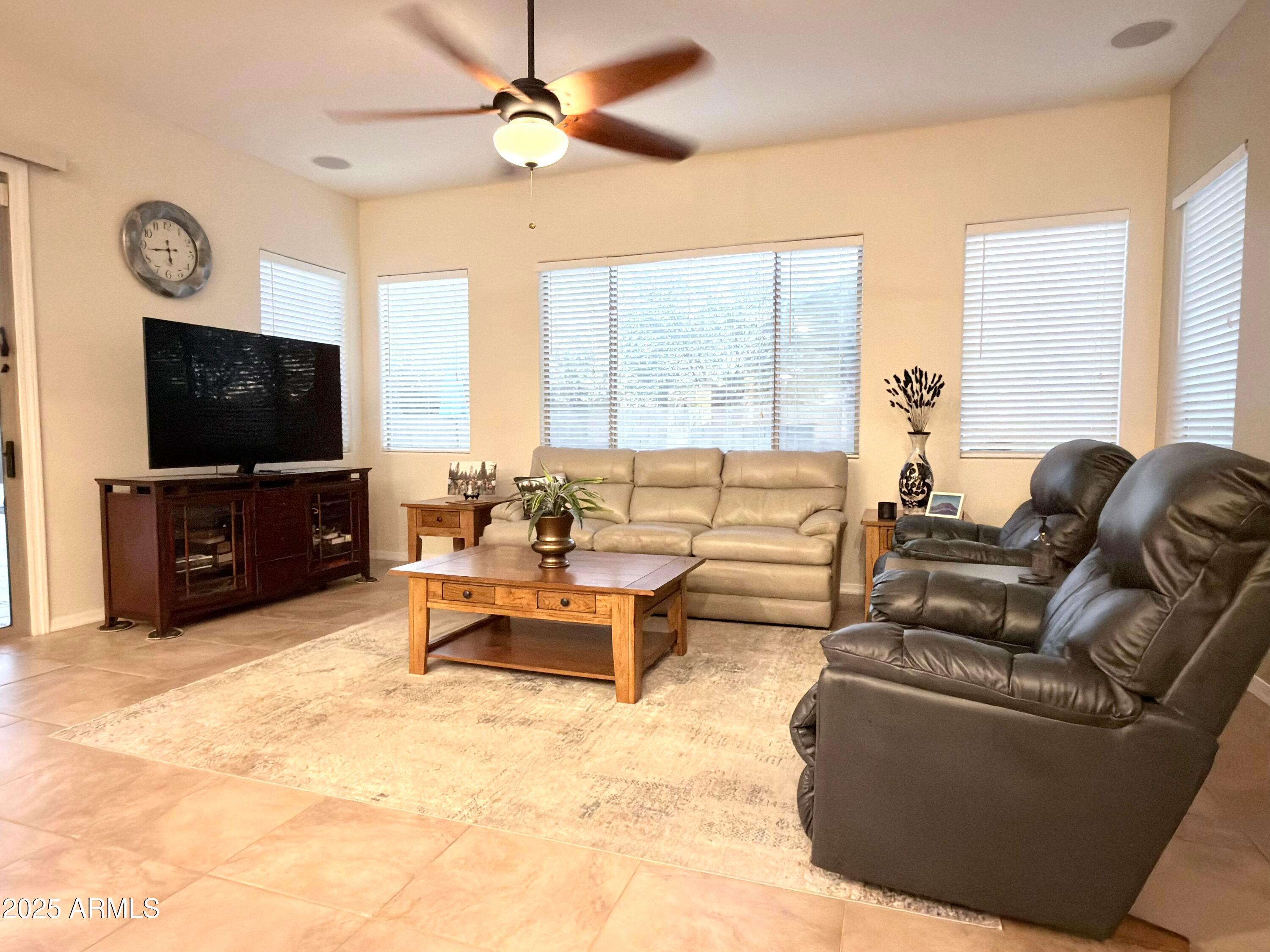 New River, Arizona, 85087, United States, 4 Bedrooms Bedrooms, ,2 BathroomsBathrooms,Residential,For Sale,1979585