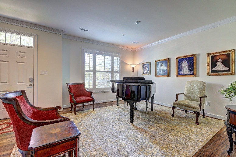 Williamsburg, Virginia, 23188, United States, 2 Bedrooms Bedrooms, ,4 BathroomsBathrooms,Residential,For Sale,1976349