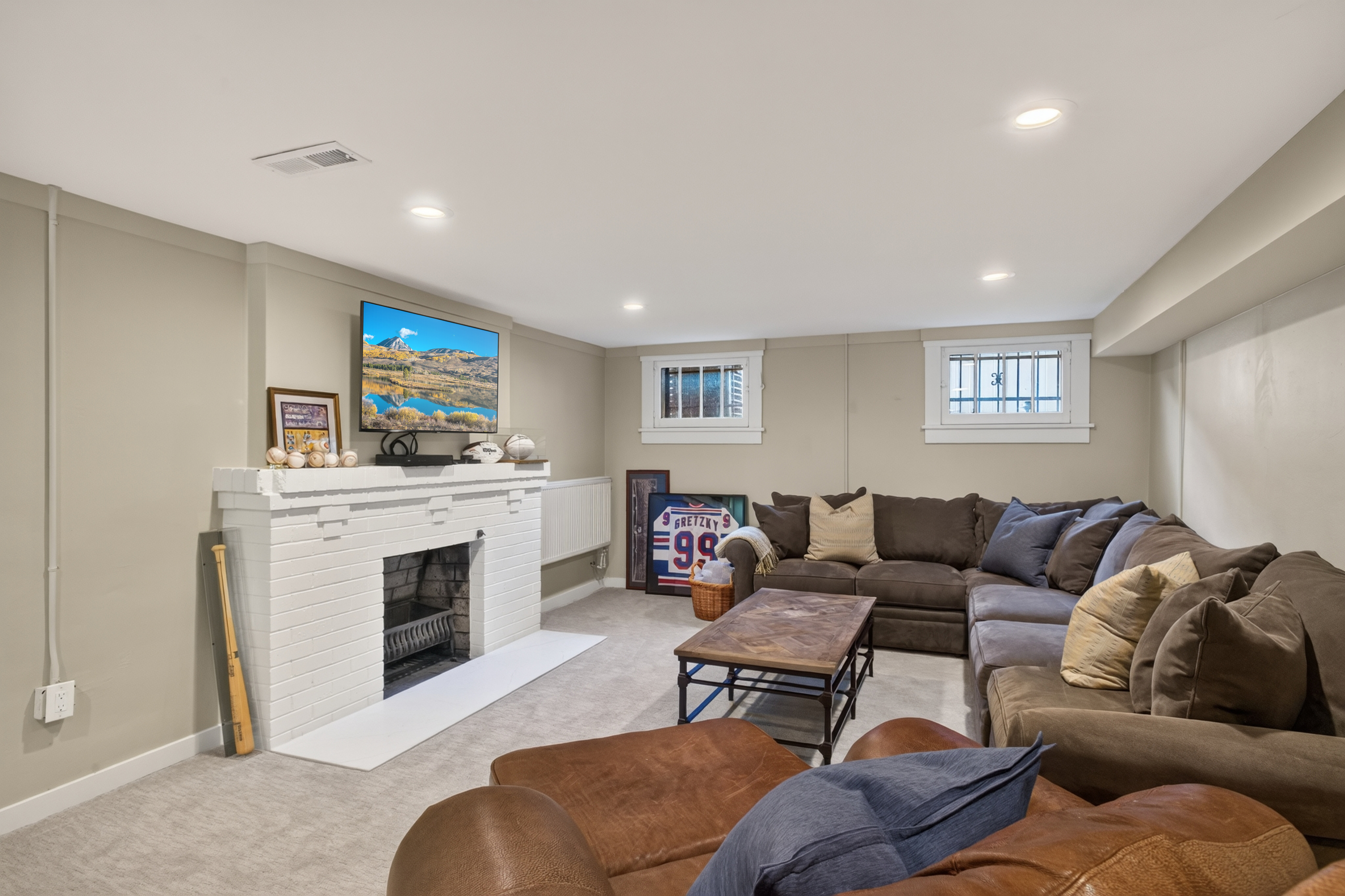  This Exceptional Home Delivers the Perfect Balance of Luxury and Comfort - 物件實景