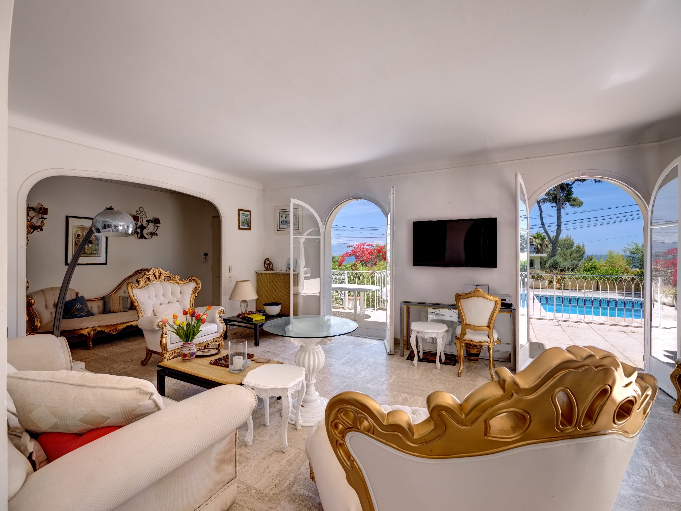  Cap d’Antibes villa with sea views pool and exceptional renovation potential - 物件實景