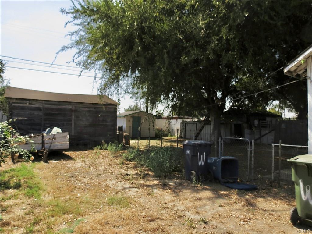 Compton, California, 90221, United States, 9 Bedrooms Bedrooms, ,Residential,For Sale,1982373