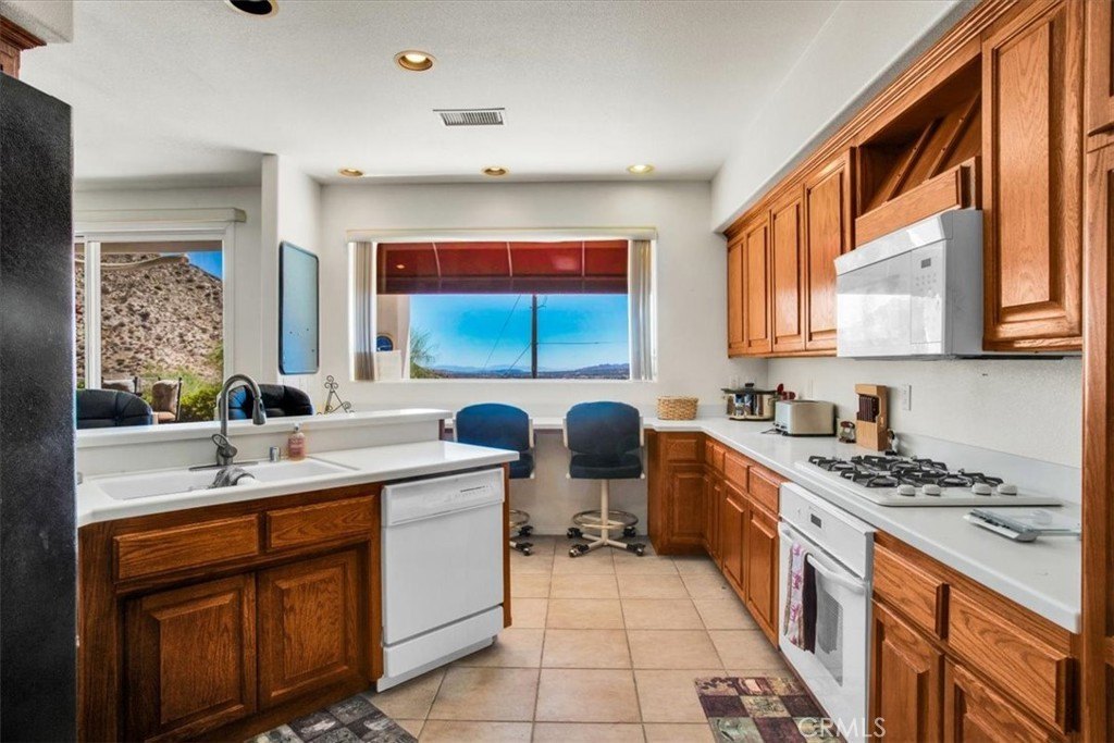 7495 Canyon Drive, Yucca Valley, California, 92284, United States, 3 Bedrooms Bedrooms, ,2 BathroomsBathrooms,Residential,For Sale,7495 Canyon Drive,1621046