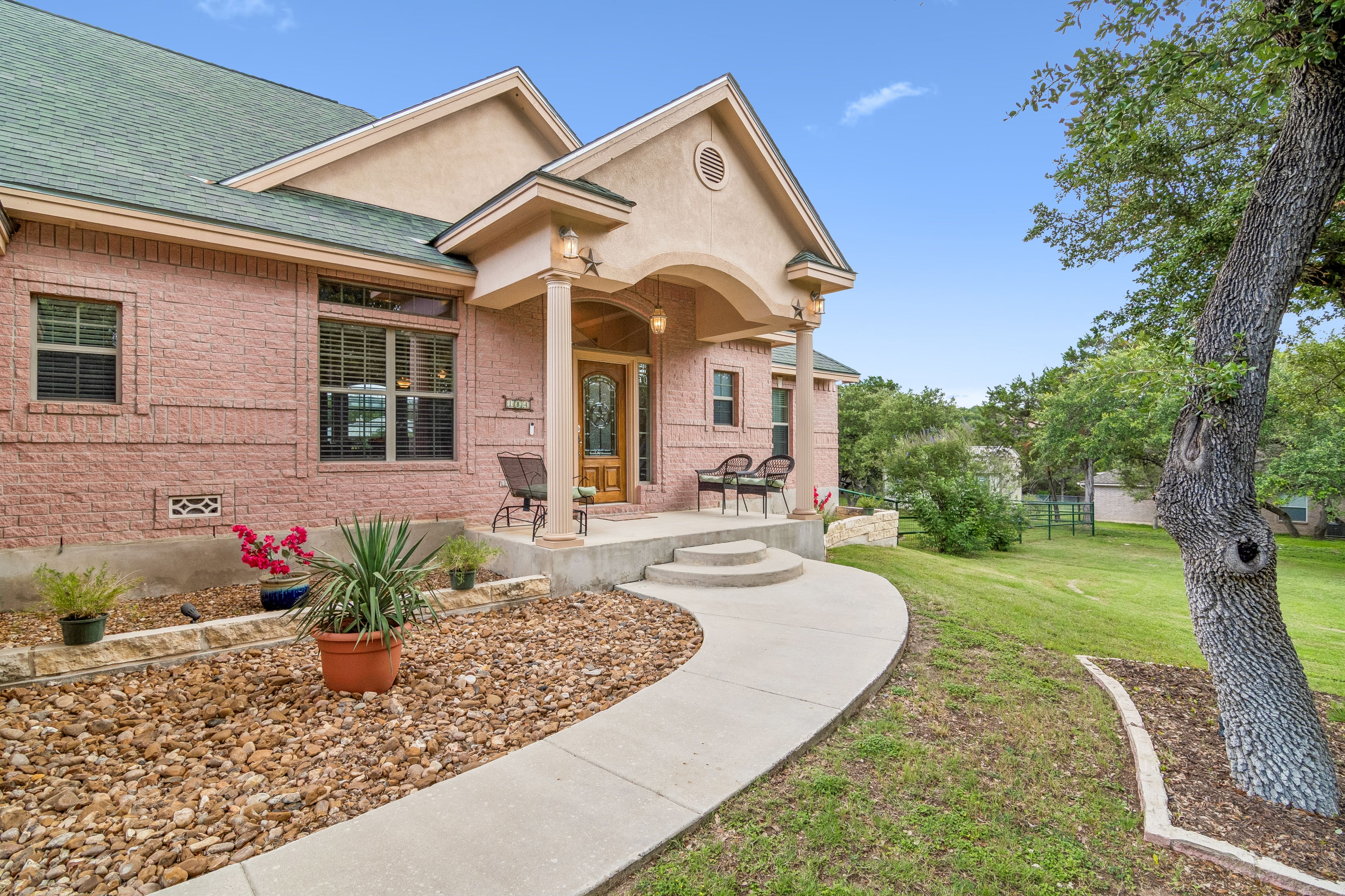  Pool, Pavilion & Peaceful Hill Country Living - 物件實景
