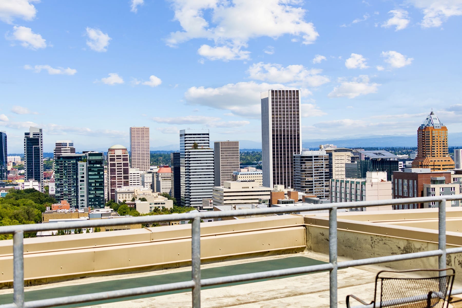  2206 SW HOFFMAN AVE Portland, OR 97201 - 物件實景