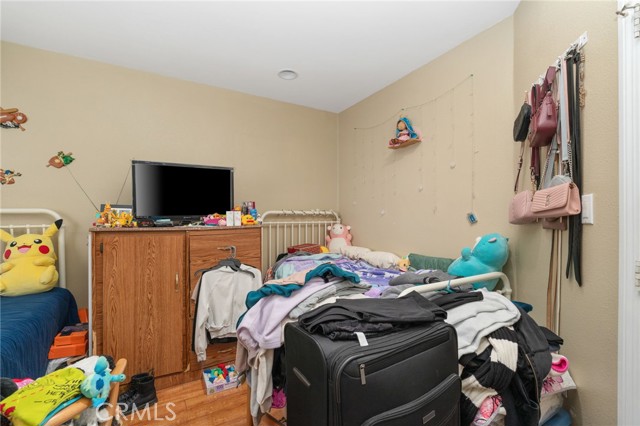 South Gate, California, 90280, United States, 4 Bedrooms Bedrooms, ,Residential,For Sale,2005257