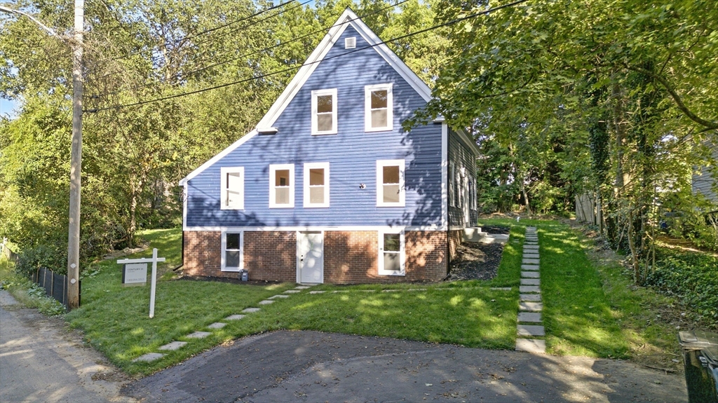 East Bridgewater, Massachusetts, 02333, United States, 3 Bedrooms Bedrooms, ,3 BathroomsBathrooms,Residential,For Sale,1943451