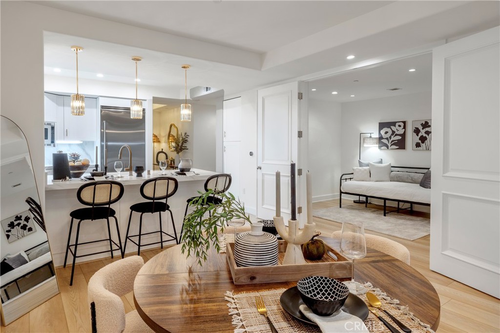 Irvine, California, 92612, United States, 2 Bedrooms Bedrooms, ,2 BathroomsBathrooms,Residential,For Sale,1989675