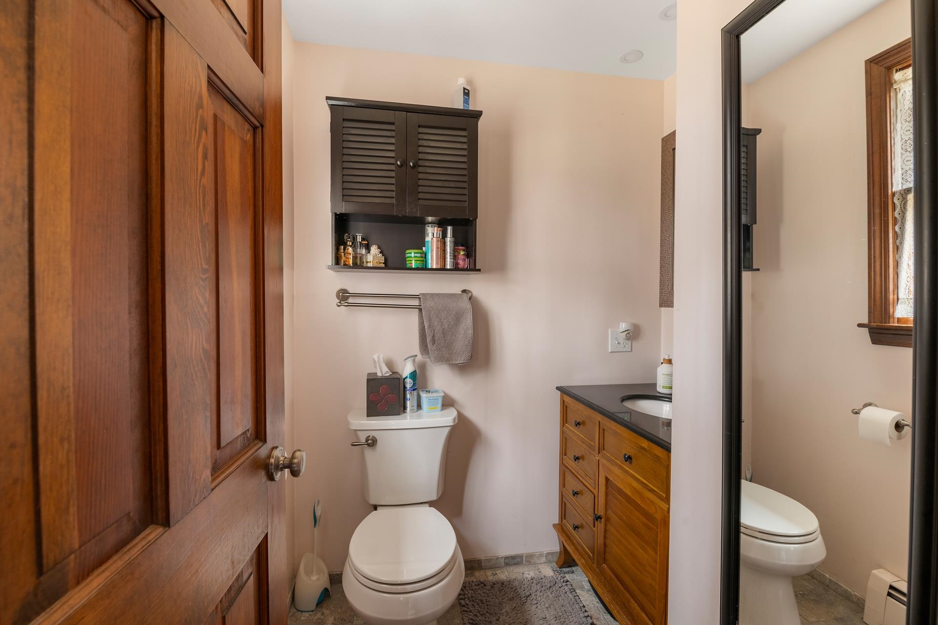 Derry, New Hampshire, 03038, United States, 3 Bedrooms Bedrooms, ,2 BathroomsBathrooms,Residential,For Sale,1935840