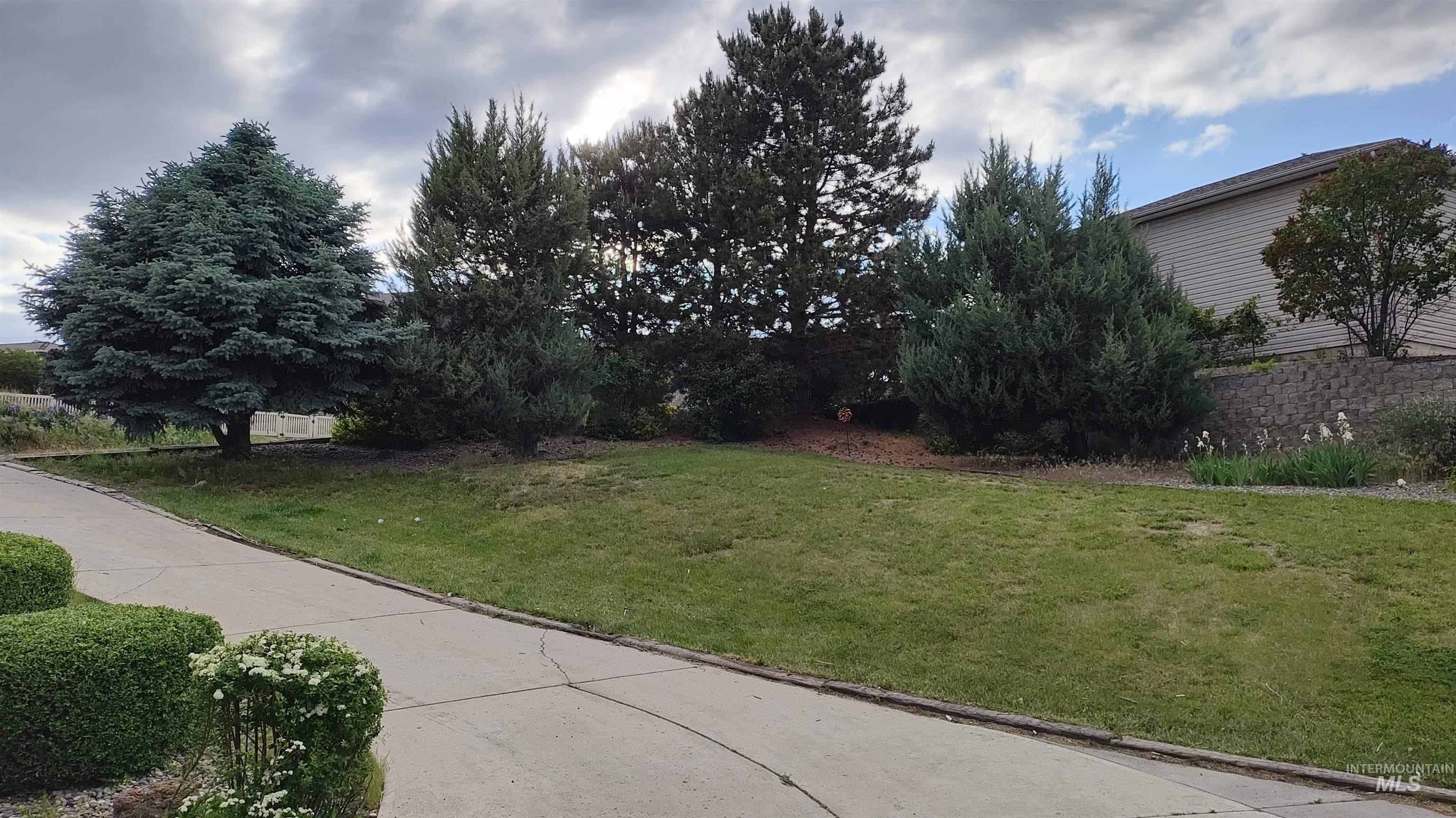 Clarkston, Washington, 99403, United States, 6 Bedrooms Bedrooms, ,3 BathroomsBathrooms,Residential,For Sale,2005676