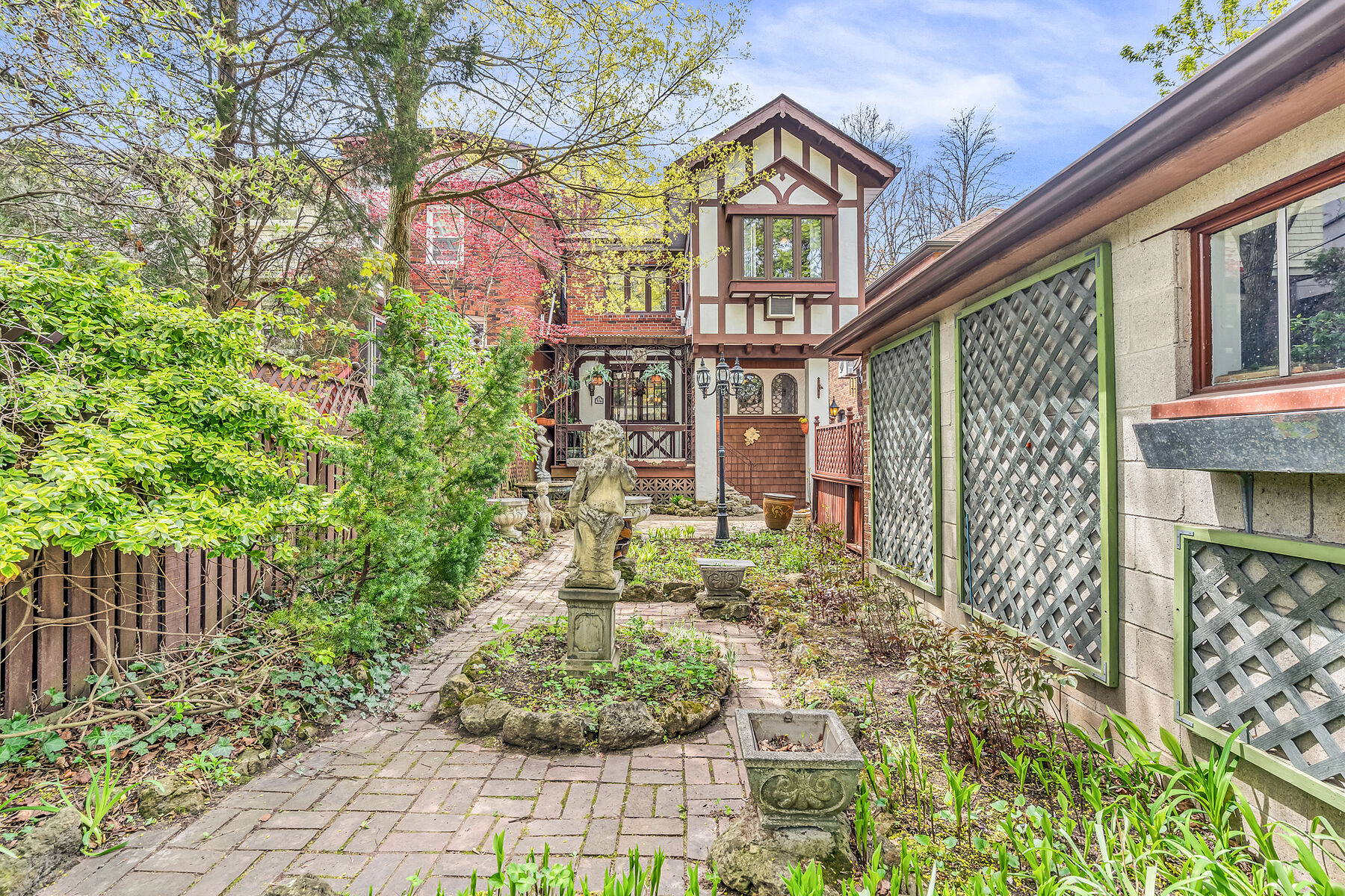  Allenby Family Home - 物件實景