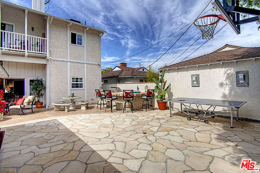 Westchester, California, 90045, United States, 4 Bedrooms Bedrooms, ,1 BathroomBathrooms,Residential,For Sale,1917458