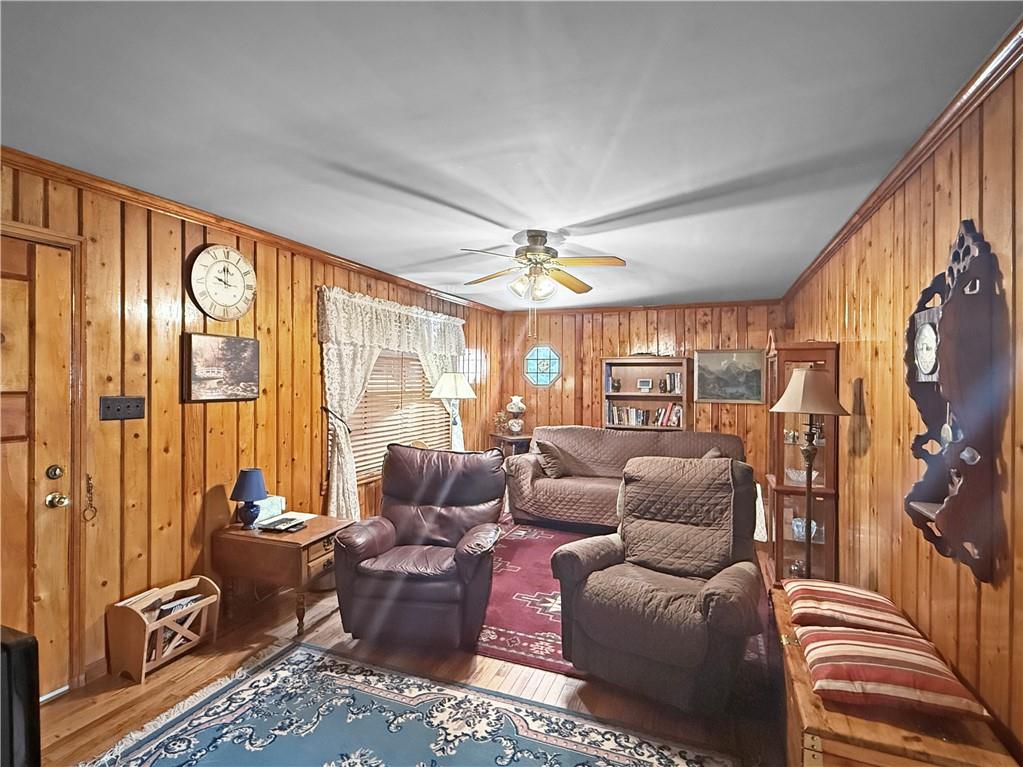 Mattoon, Illinois, 61938, United States, 3 Bedrooms Bedrooms, ,2 BathroomsBathrooms,Residential,For Sale,1931699