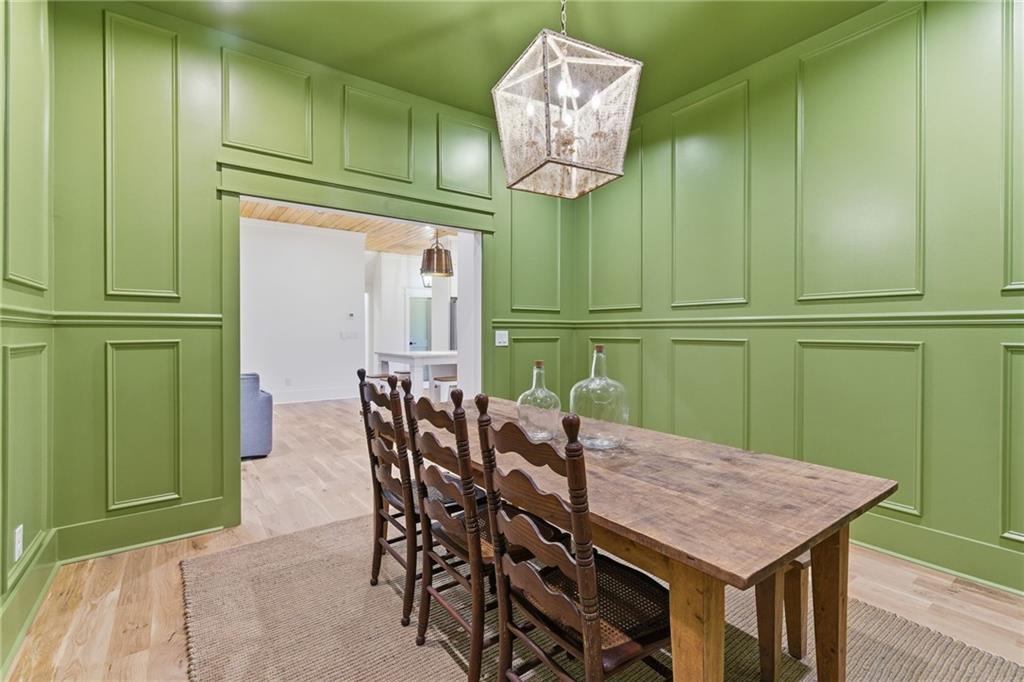 Marietta, Georgia, 30060, United States, 5 Bedrooms Bedrooms, ,4 BathroomsBathrooms,Residential,For Sale,2001529