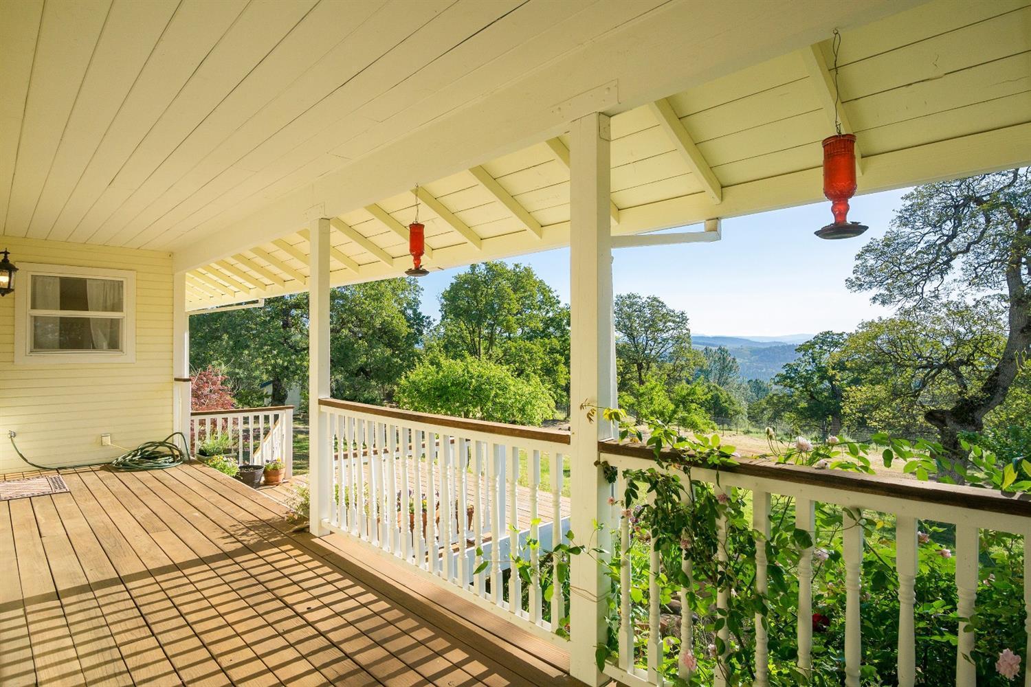 Oregon House, California, 95962, United States, 4 Bedrooms Bedrooms, ,3 BathroomsBathrooms,Residential,For Sale,1976473