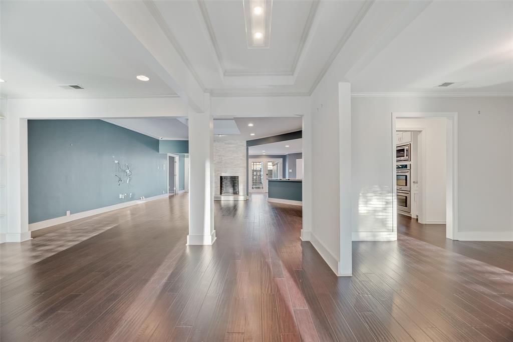 Dallas, Texas, 75243, United States, 4 Bedrooms Bedrooms, ,4 BathroomsBathrooms,Residential,For Sale,1976674