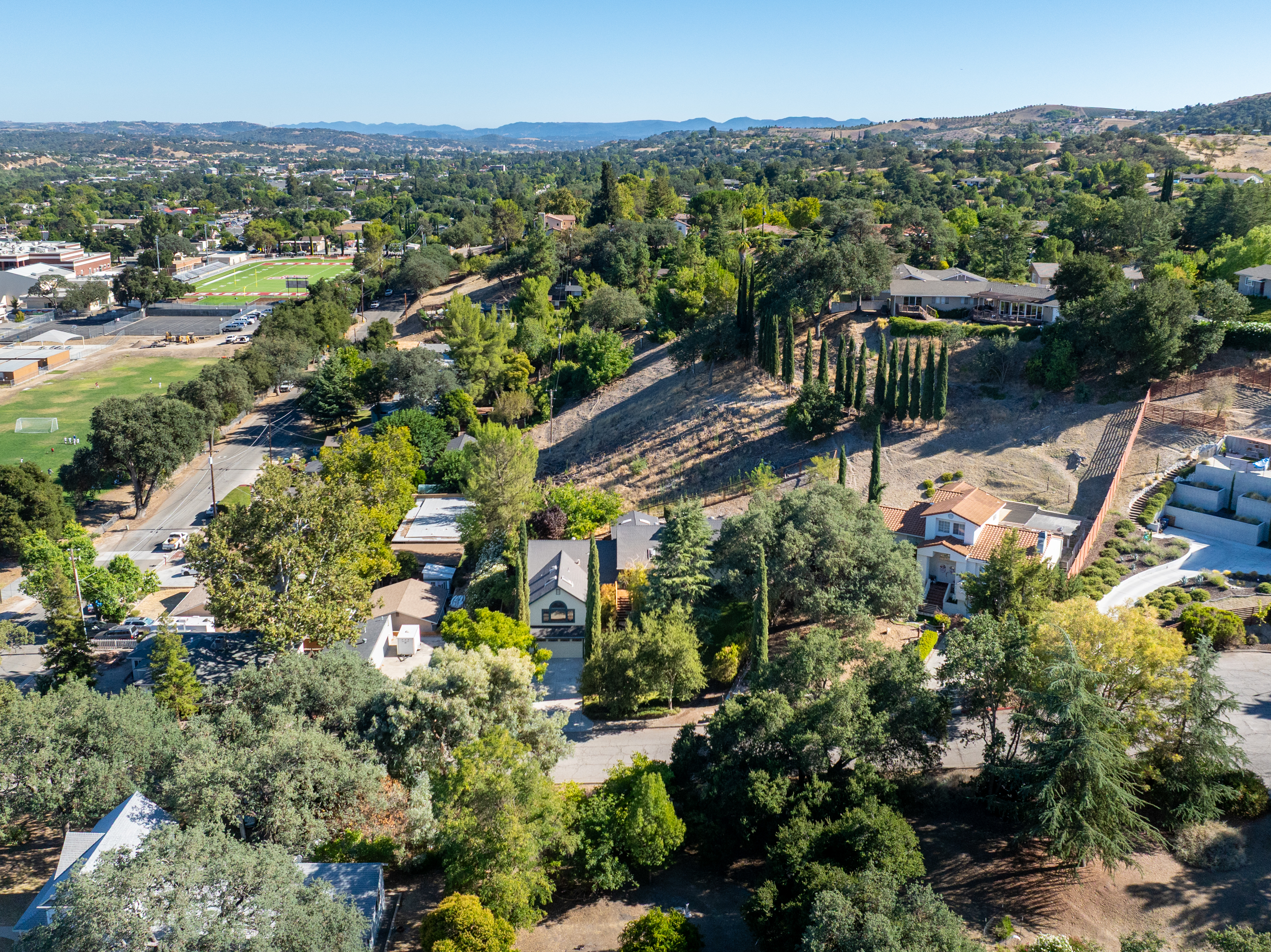  A Custom Multilevel Retreat on the West Side of Paso Robles - 物件實景