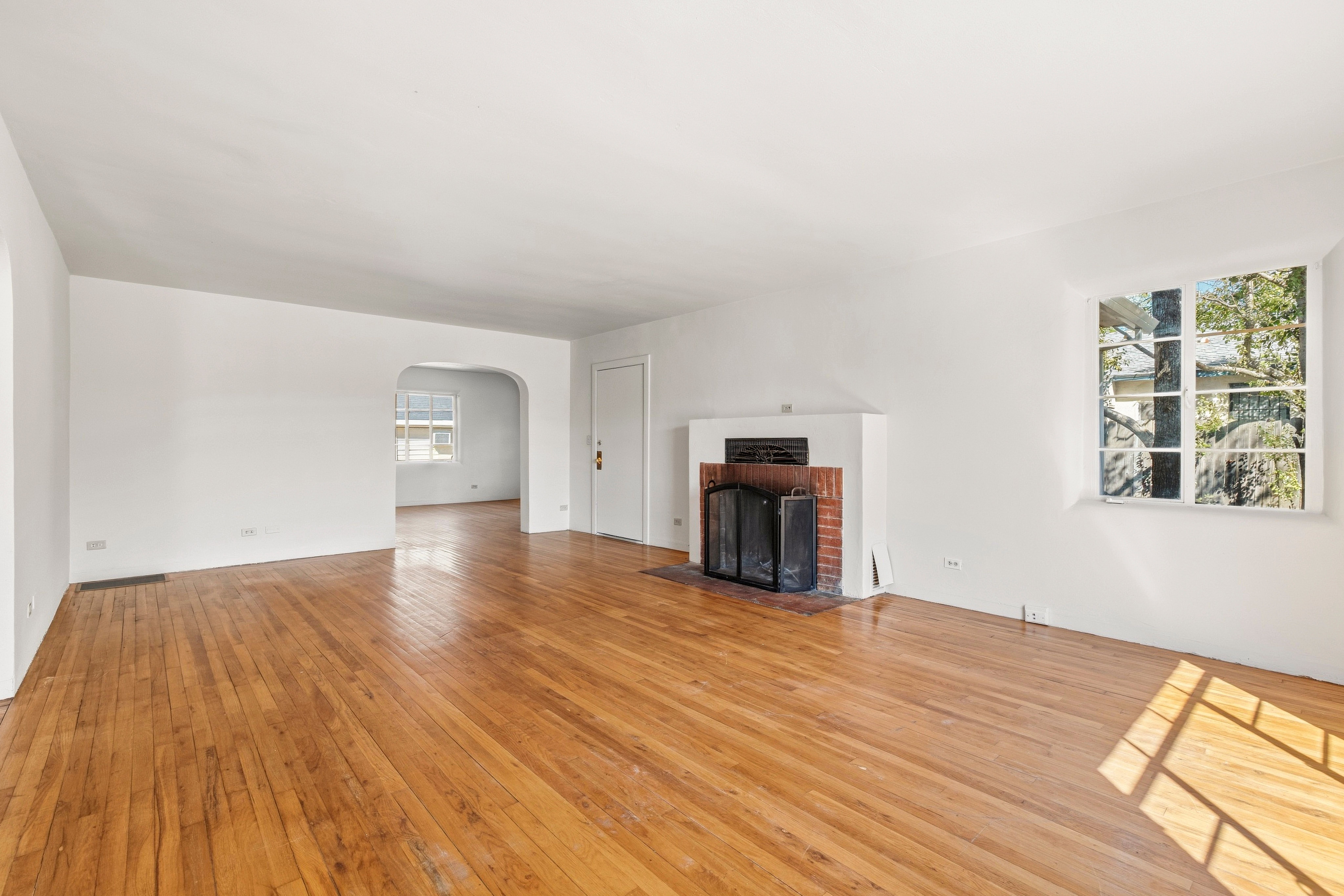  1241 Arcade Boulevard, Sacramento, CA 95815 - 物件實景
