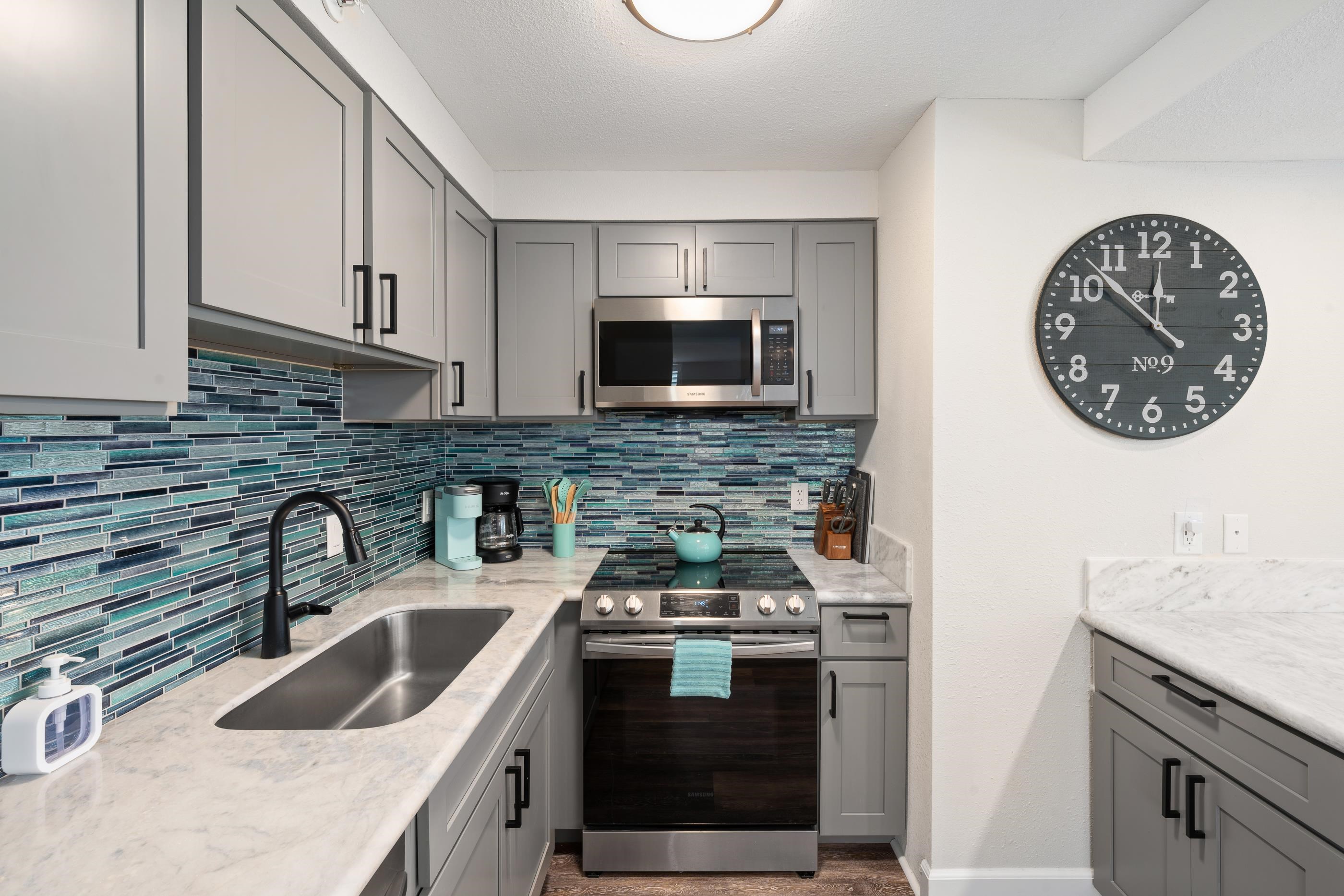 Lahaina, Hawaii, 96761, United States, 2 Bedrooms Bedrooms, ,2 BathroomsBathrooms,Residential,For Sale,1941969