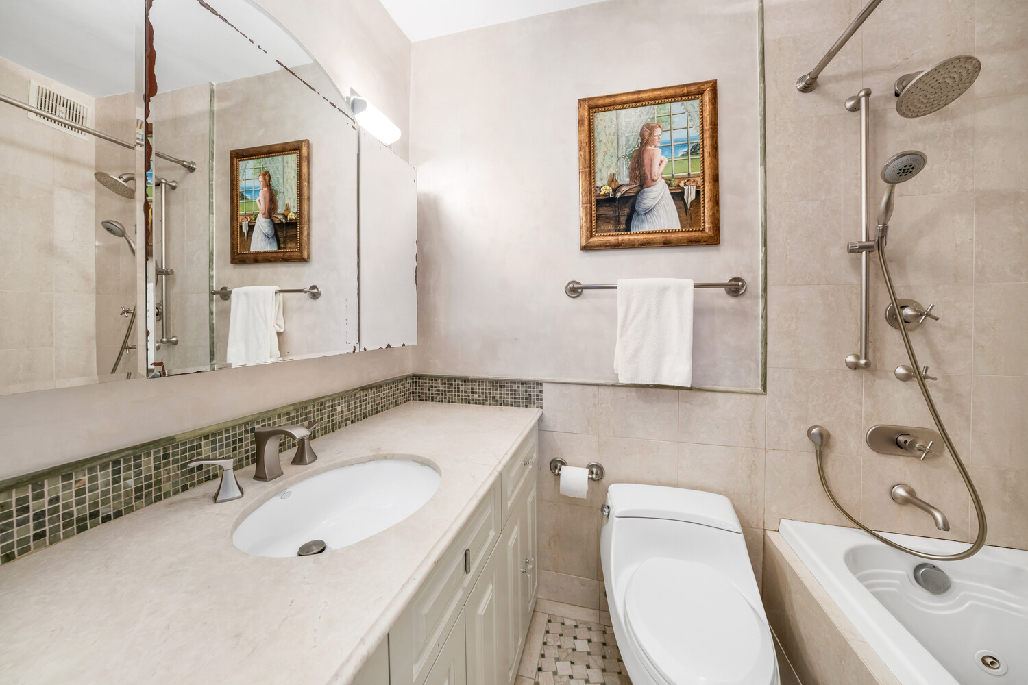 New York City, New York, 10022, United States, 3 Bedrooms Bedrooms, ,3 BathroomsBathrooms,Residential,For Sale,1882416