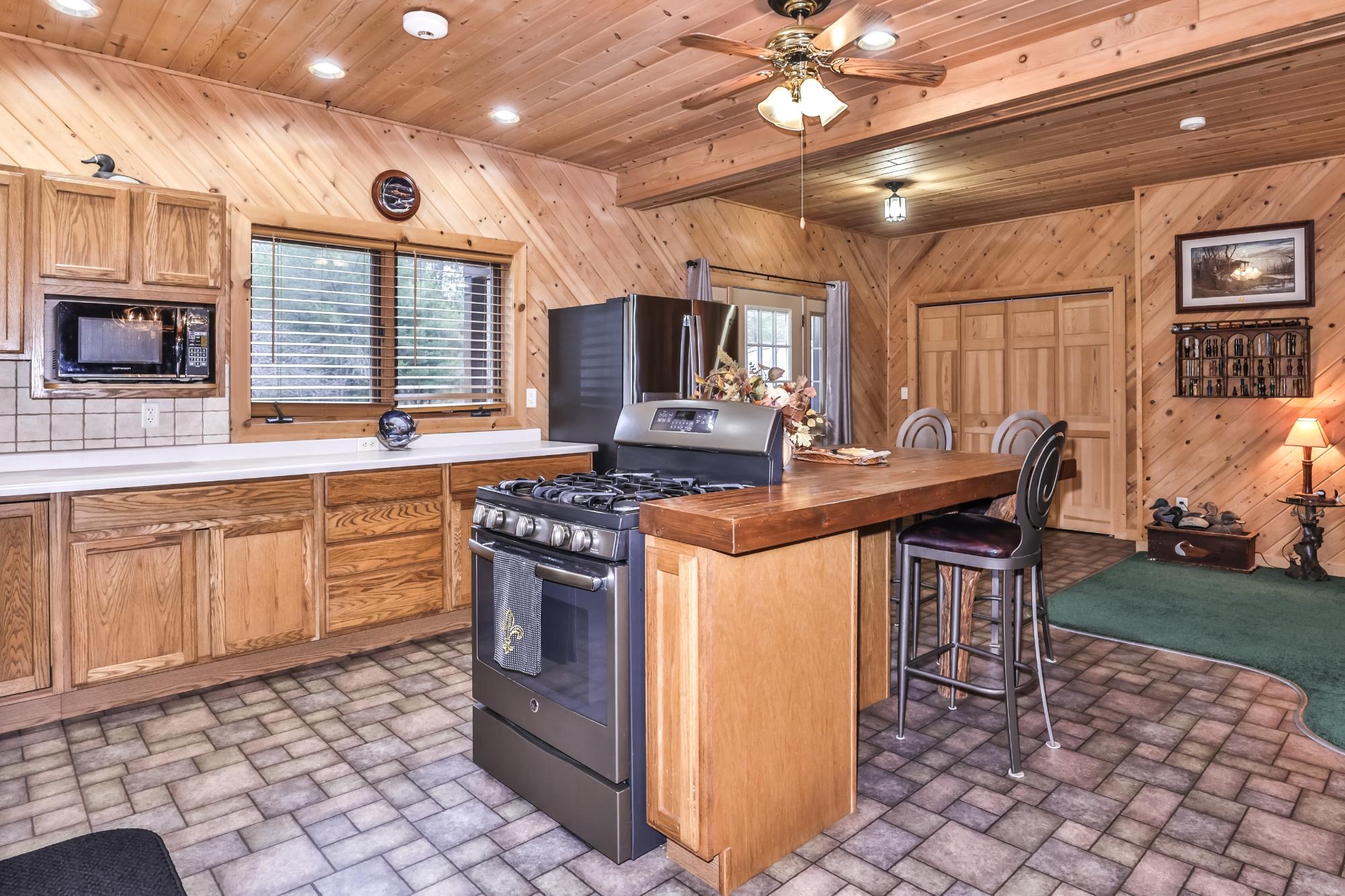 Tomahawk, Wisconsin, 54487, United States, 3 Bedrooms Bedrooms, ,3 BathroomsBathrooms,Residential,For Sale,1798272