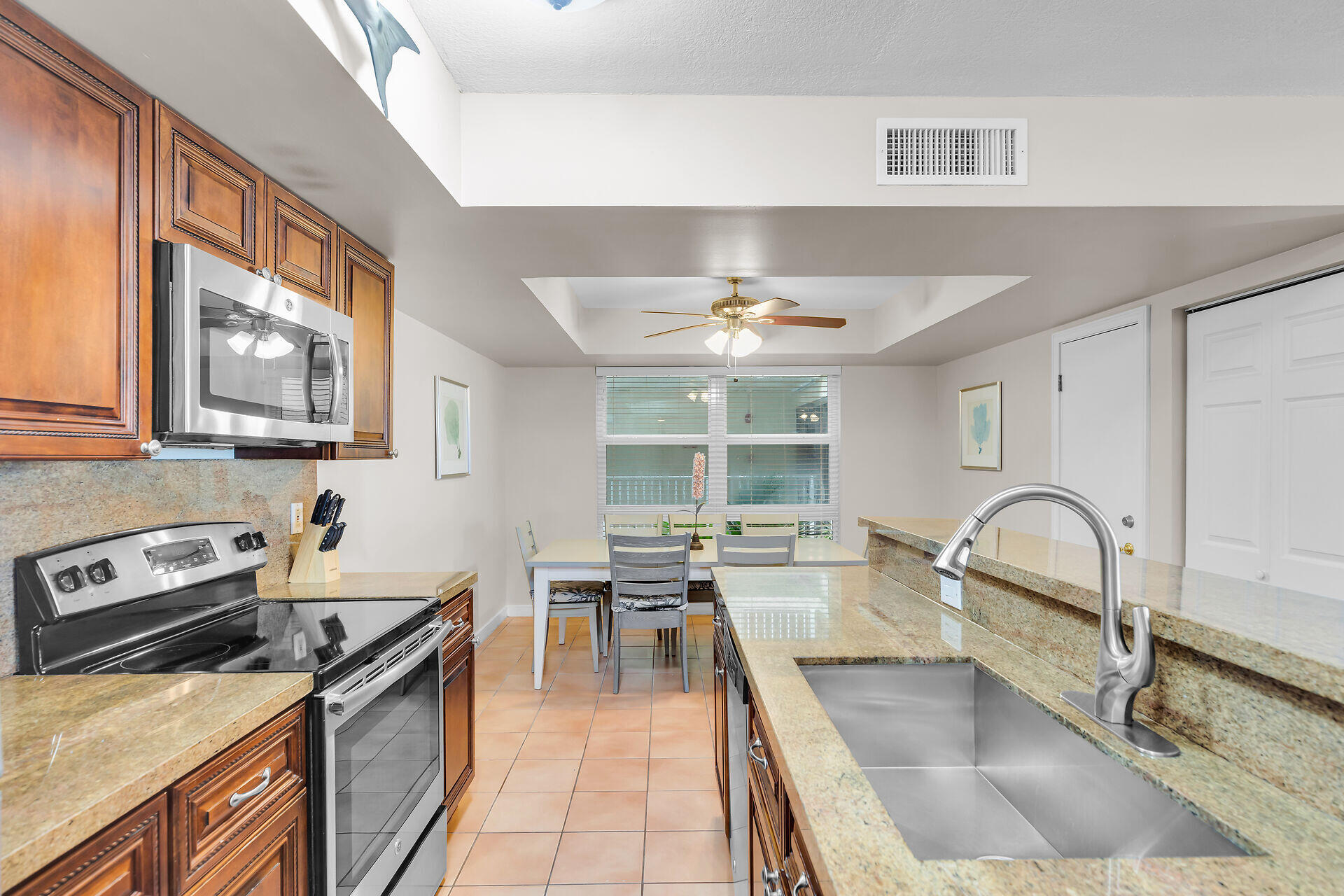 Duck, Florida, 33050, United States, 2 Bedrooms Bedrooms, ,2 BathroomsBathrooms,Residential,For Sale,1940932