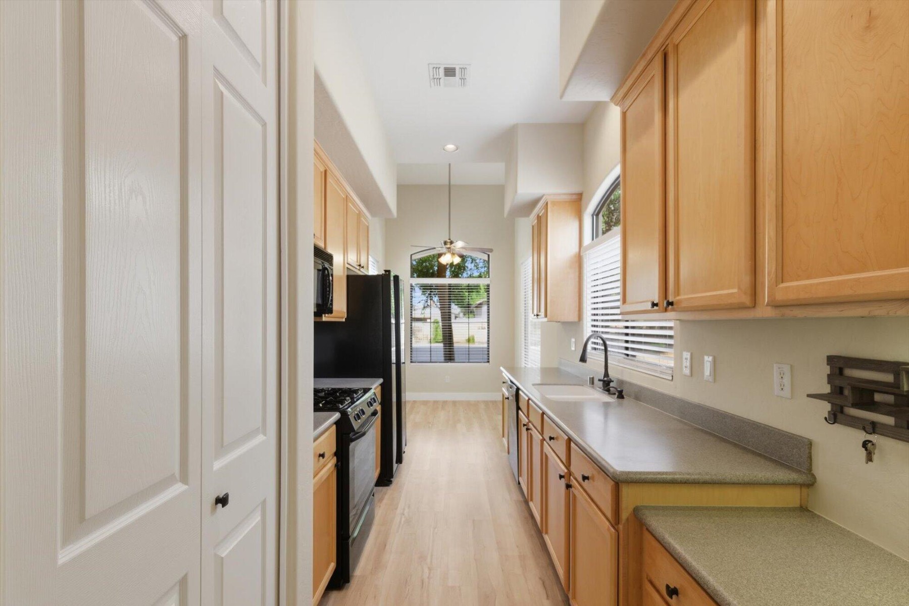  6535 N 14th Place  Phoenix, AZ - 物件實景