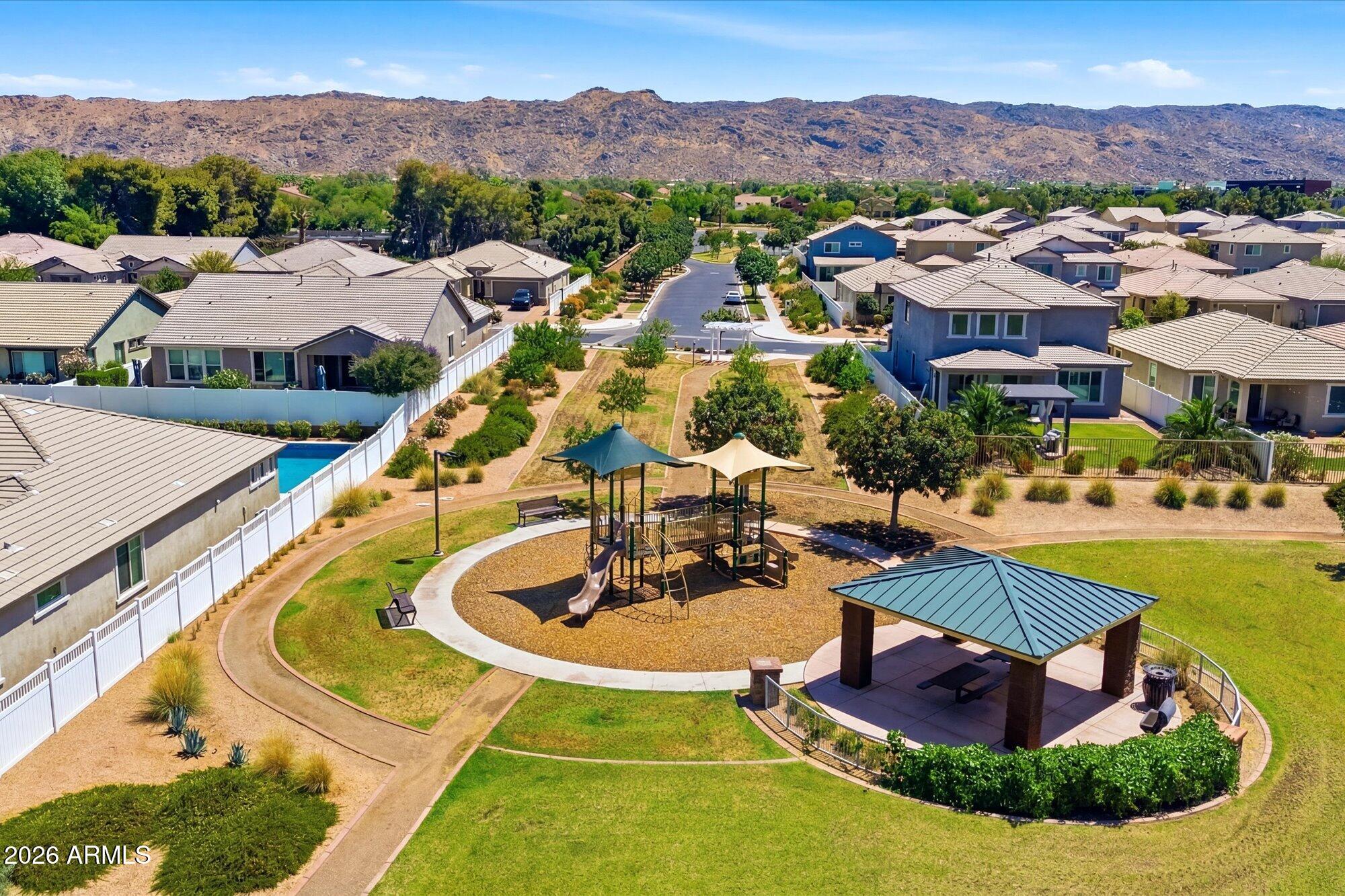  2525 East Pleasant Lane, Phoenix, AZ 85042 - 物件實景