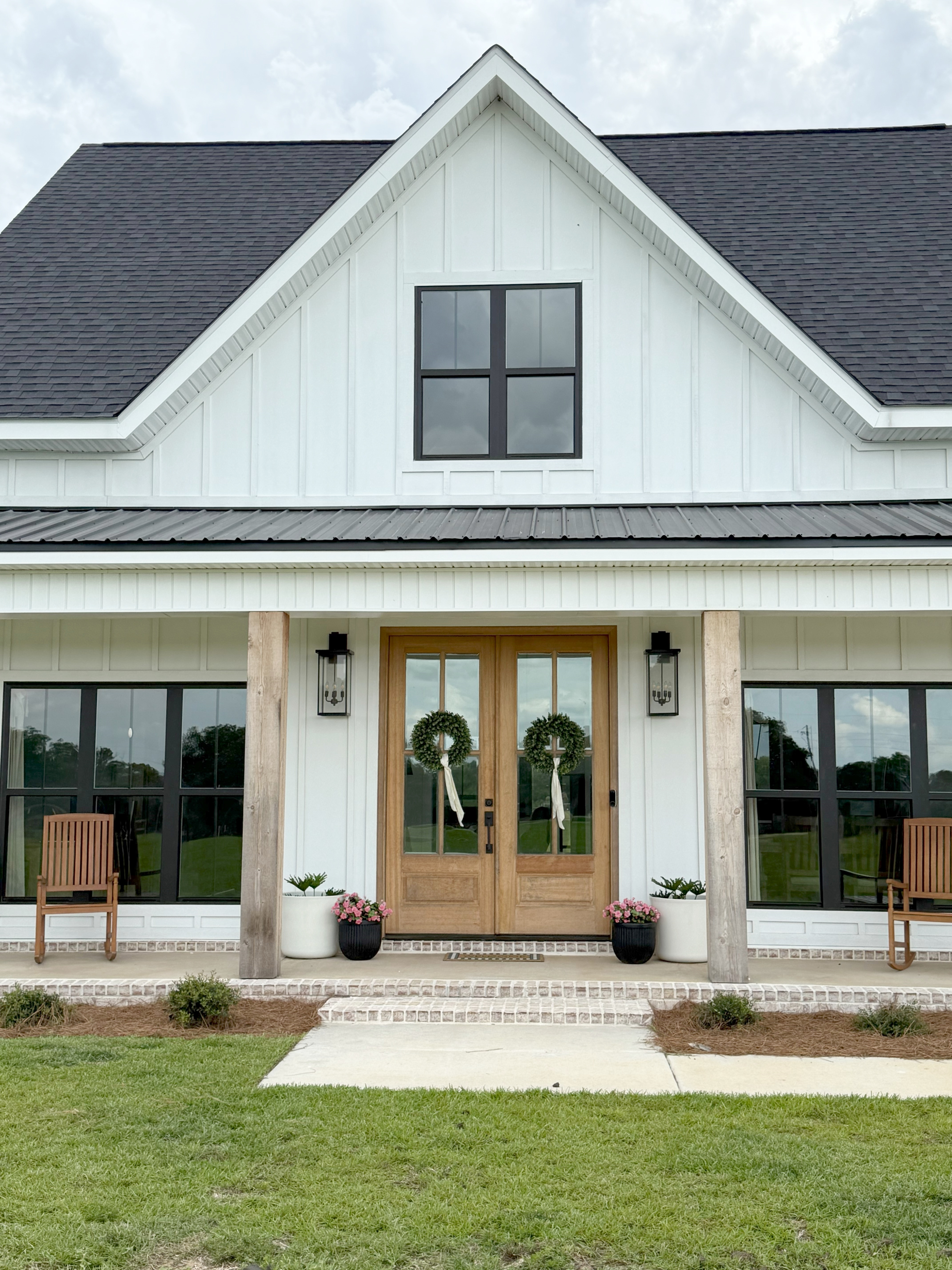 Headland, Alabama, 36345, United States, 4 Bedrooms Bedrooms, ,4 BathroomsBathrooms,Residential,For Sale,1977217