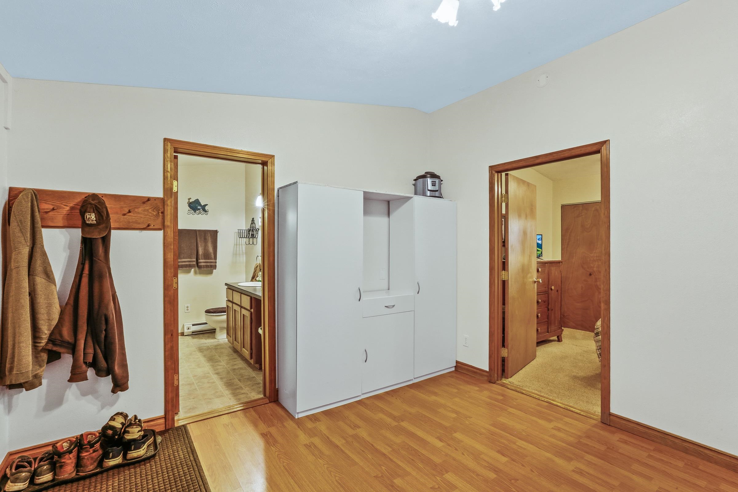 Spokane Valley, Washington, 99216, United States, 5 Bedrooms Bedrooms, ,3 BathroomsBathrooms,Residential,For Sale,1973902