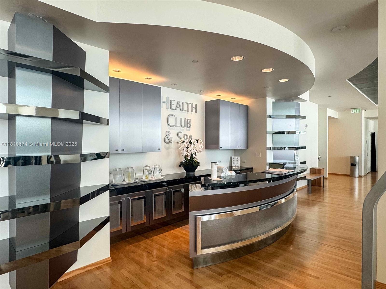Miami, Florida, 33131, United States, 1 Bedroom Bedrooms, ,1 BathroomBathrooms,Residential,For Sale,1837622