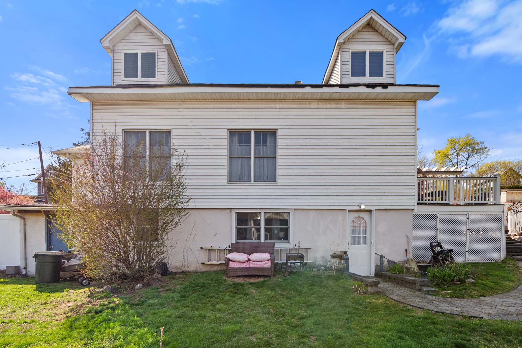  70 Overlook Avenue, Ridgefield Park, NJ, 07660 - 物件實景