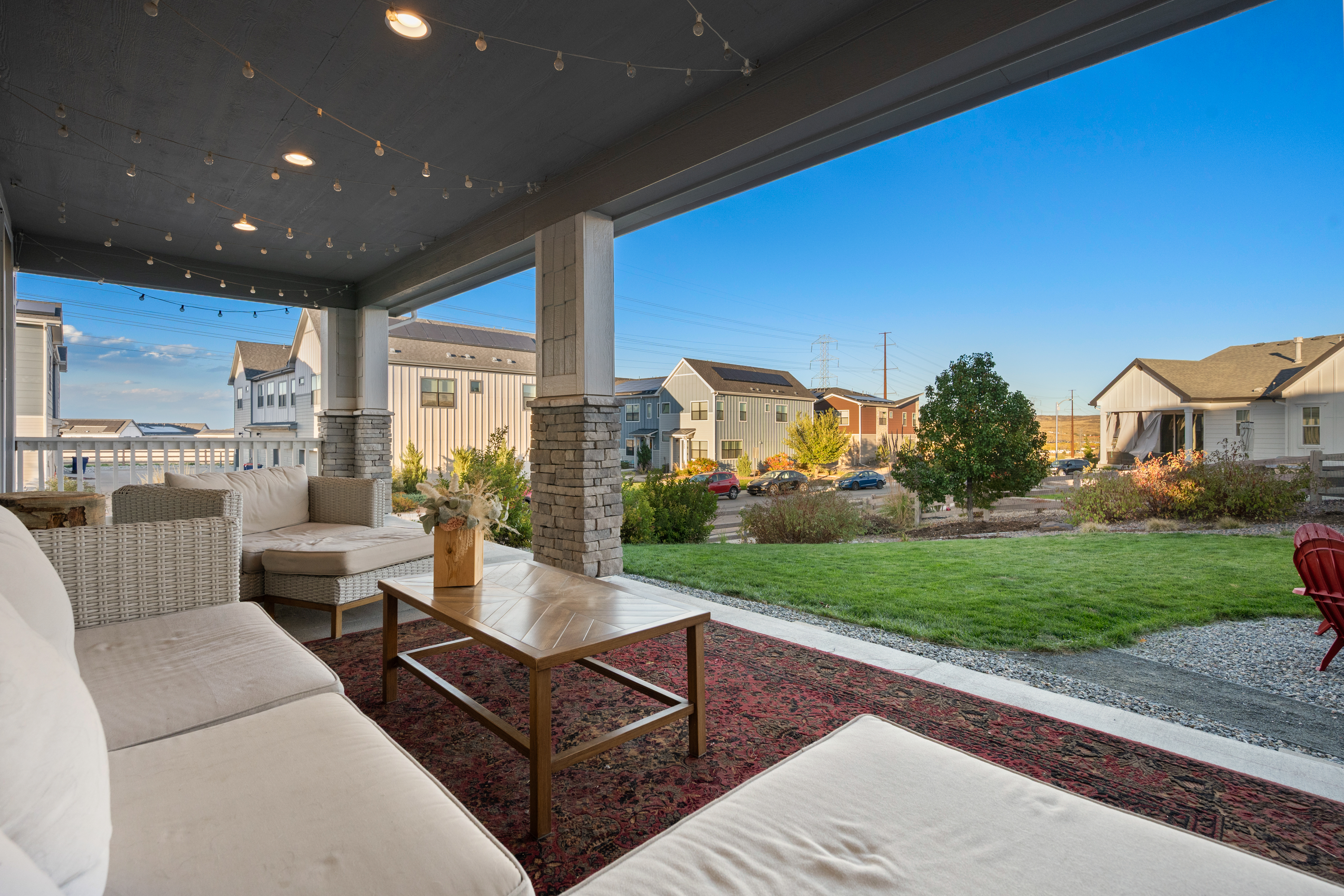  Set on an oversized corner lot in Sterling Ranch - 物件實景