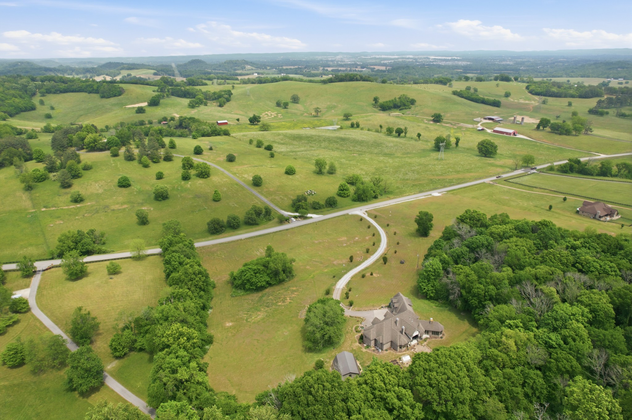  2160 Darks Mill Rd, Columbia, TN, 38401 - 物件實景