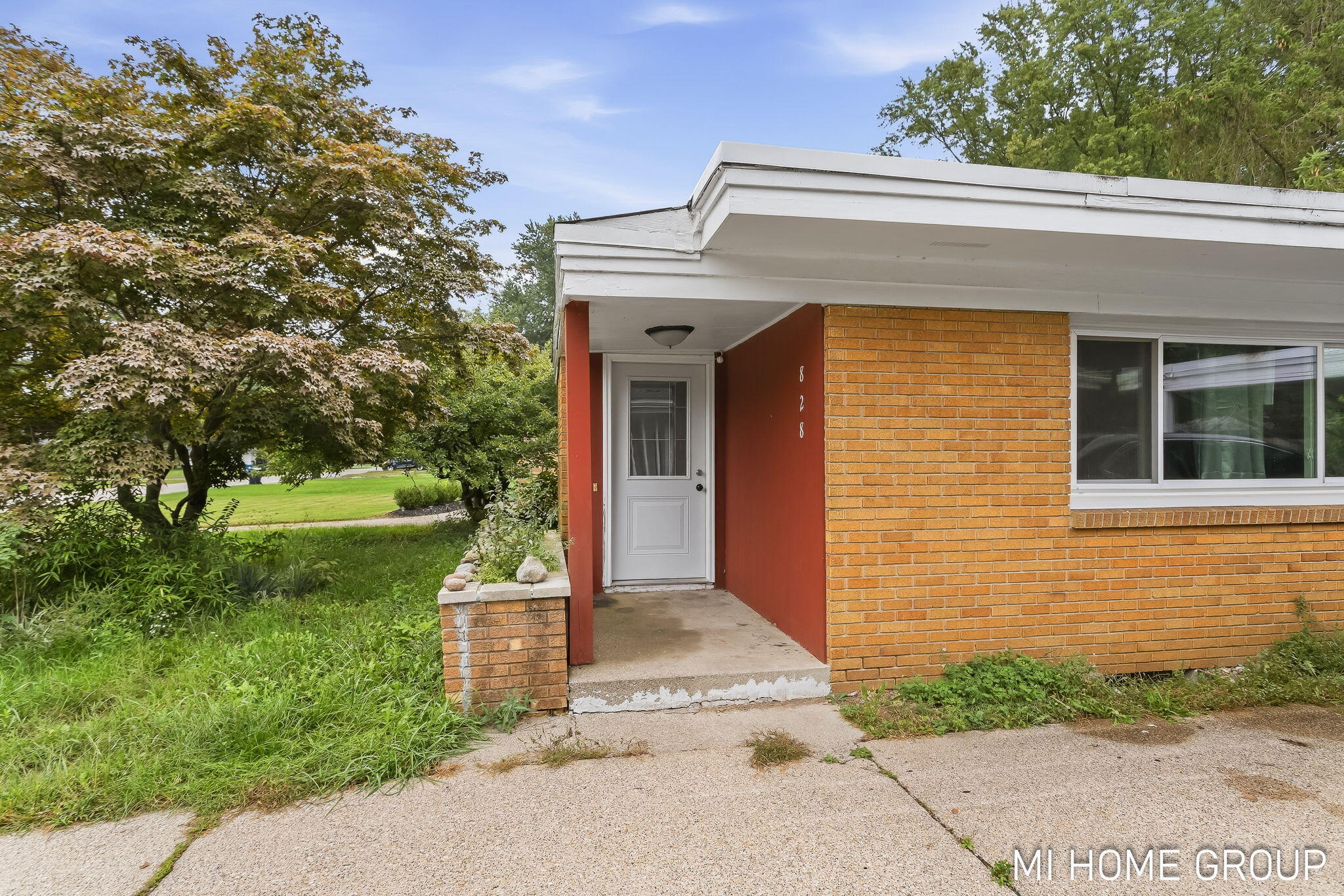 24th St, Holland, MI 49423 #1