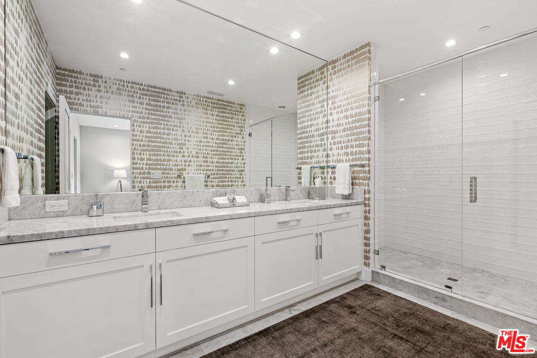 Los Angeles, California, 90077, United States, 5 Bedrooms Bedrooms, ,7 BathroomsBathrooms,Residential,For Sale,1768460