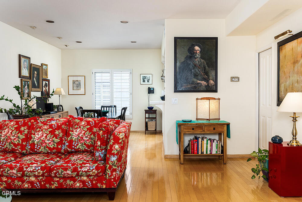 Pasadena, California, 91106, United States, 2 Bedrooms Bedrooms, ,3 BathroomsBathrooms,Residential,For Sale,1934592