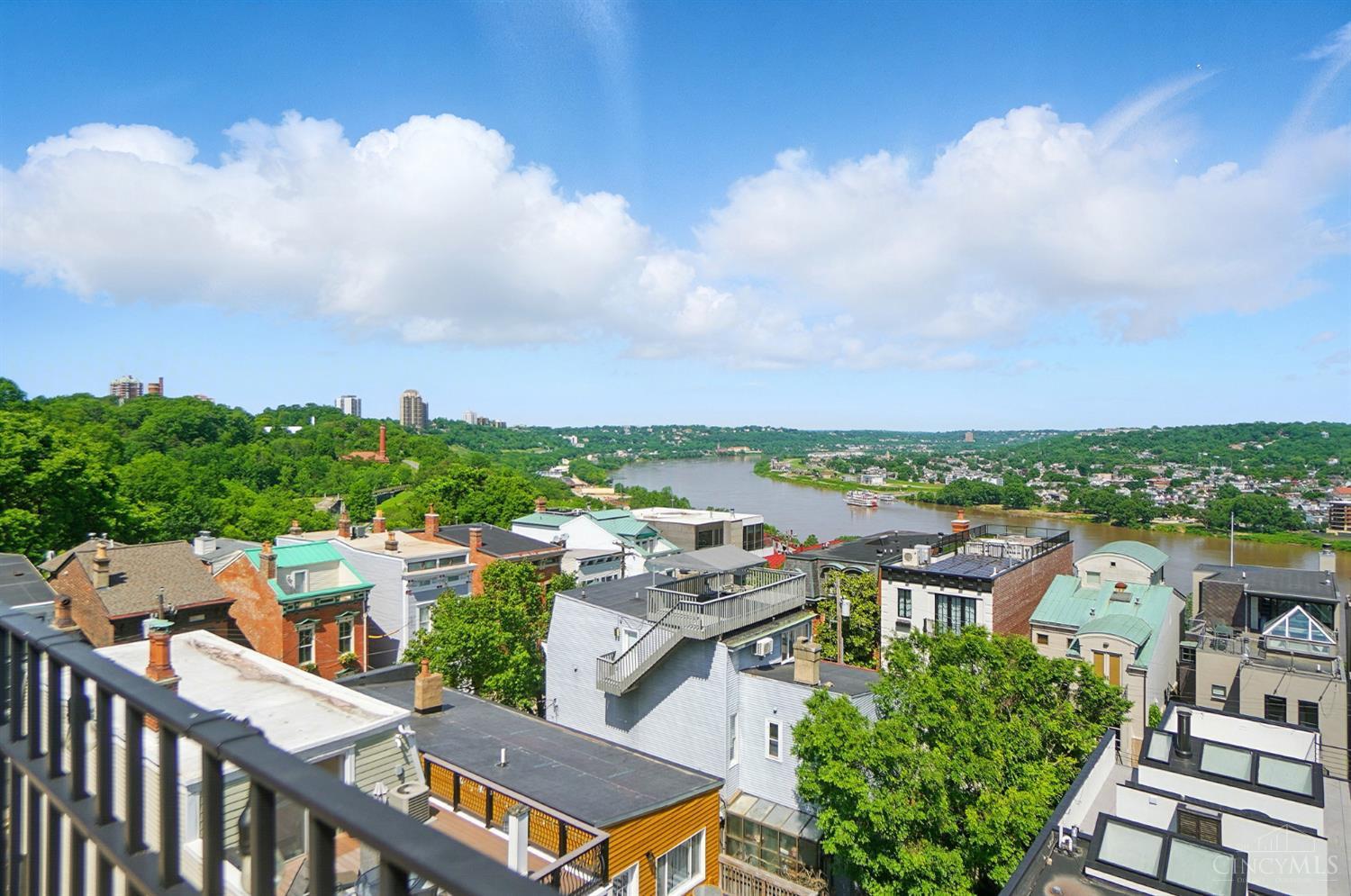 Cincinnati, Ohio, 45202, United States, 3 Bedrooms Bedrooms, ,4 BathroomsBathrooms,Residential,For Sale,1850372