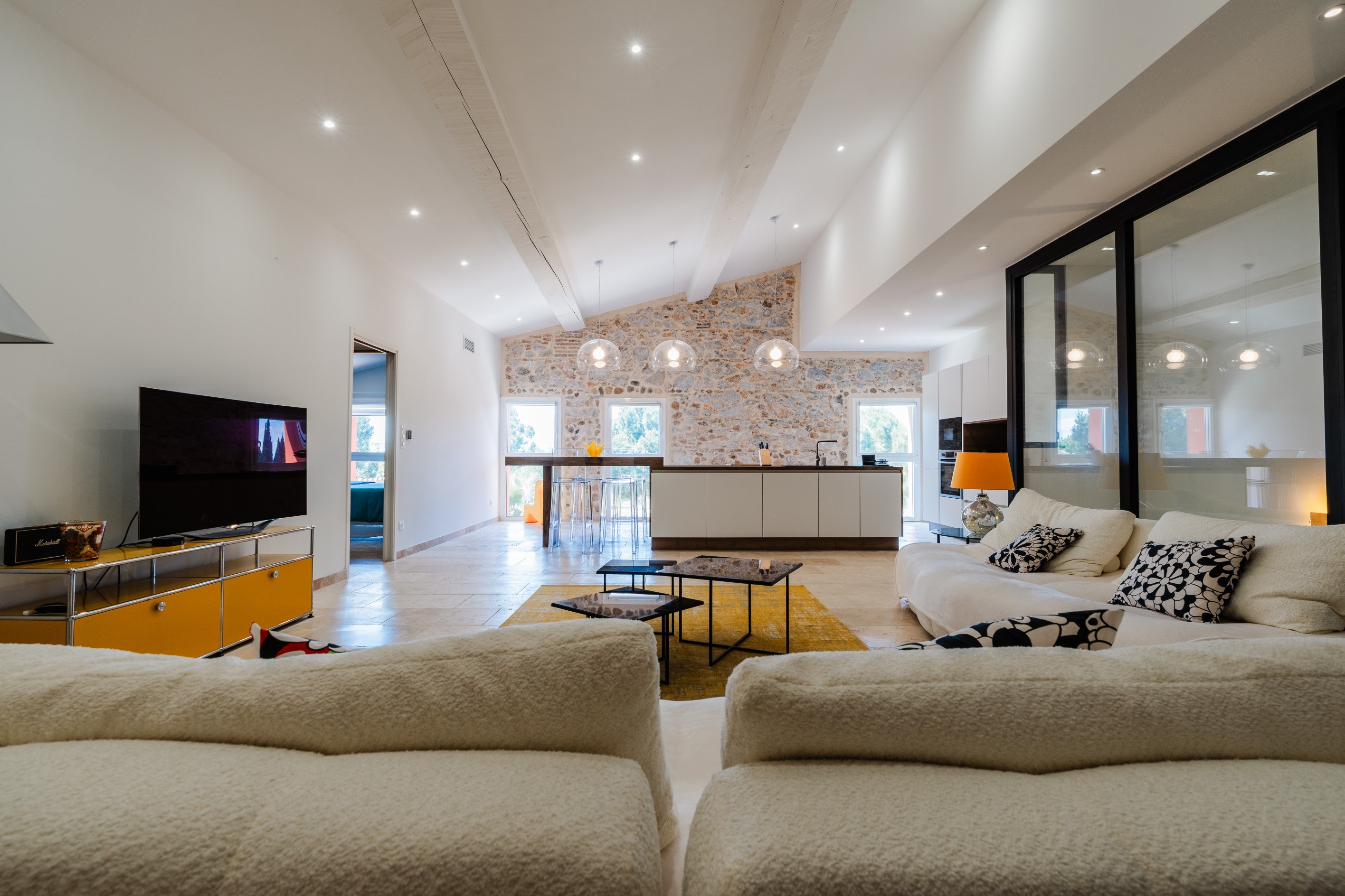  680m² of REFINEMENT & EXCEPTIONAL VOLUMES, just 6 minutes from the beach - 物件實景