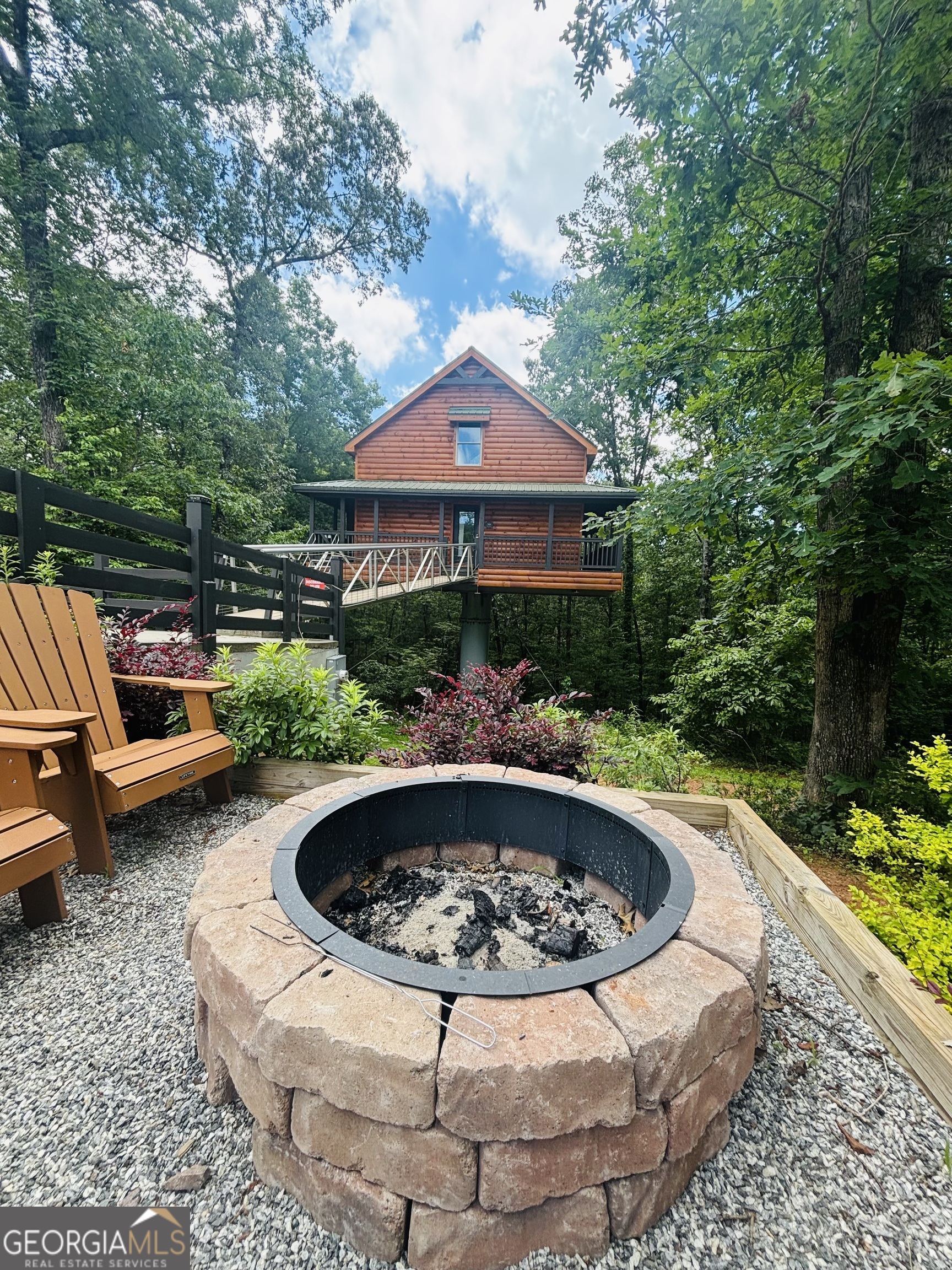 Cleveland, Georgia, 30528, United States, 1 Bedroom Bedrooms, ,1 BathroomBathrooms,Residential,For Sale,1864769