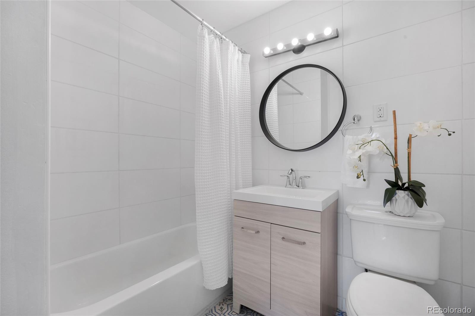 Denver, Colorado, 80224, United States, 4 Bedrooms Bedrooms, ,2 BathroomsBathrooms,Residential,For Sale,1907590