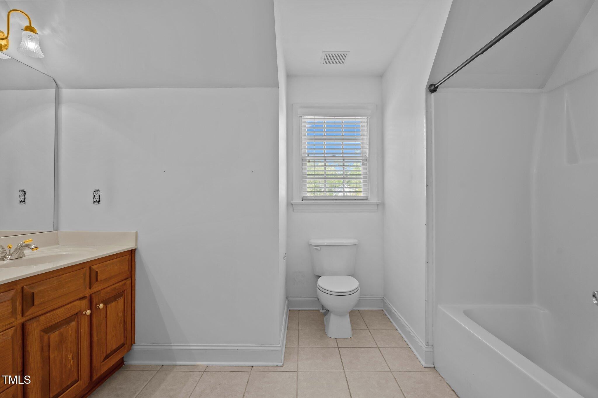 Clayton, North Carolina, 27520, United States, 6 Bedrooms Bedrooms, ,6 BathroomsBathrooms,Residential,For Sale,1768582
