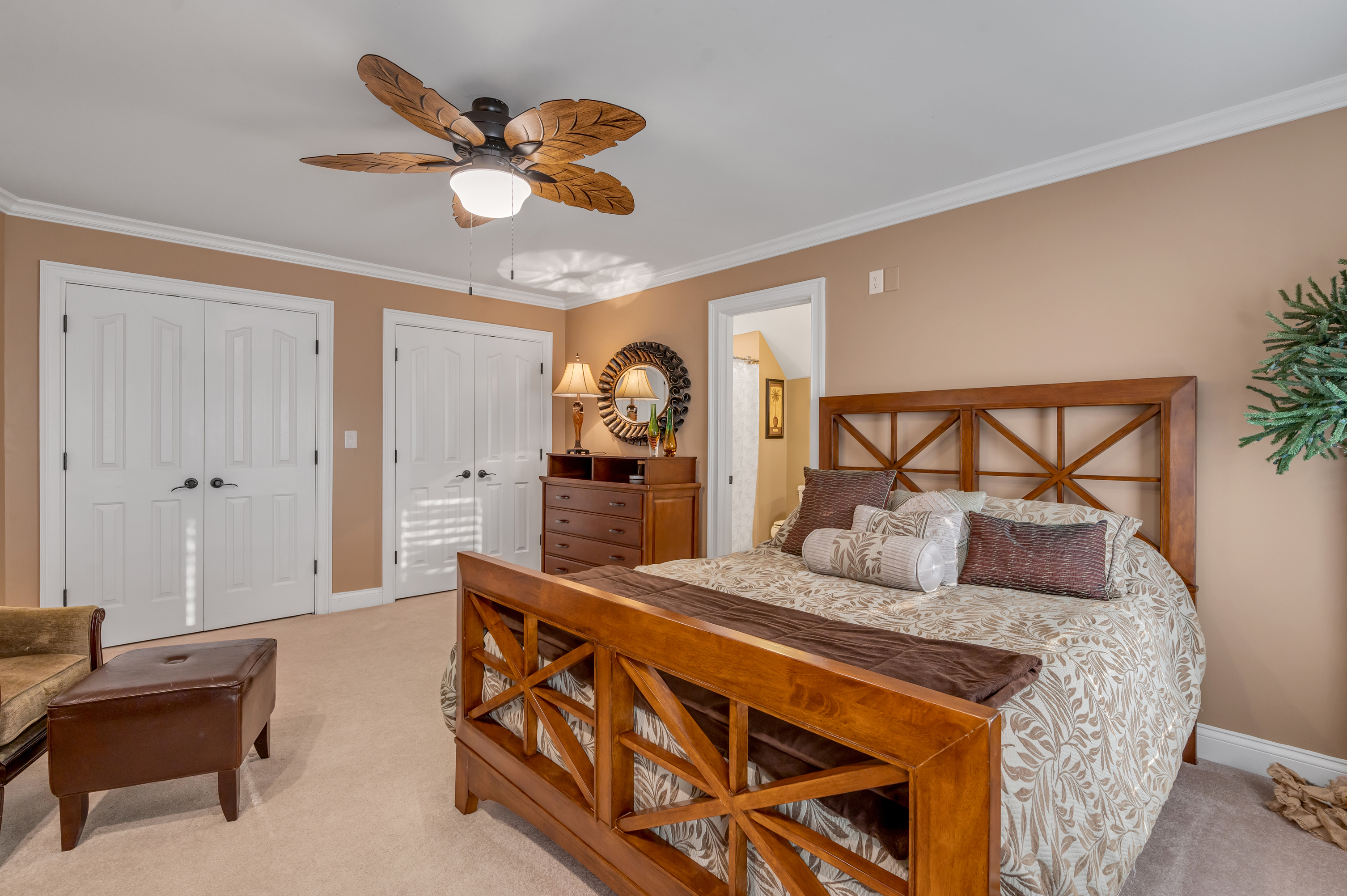  315 Whispering Brook Drive - 物件實景