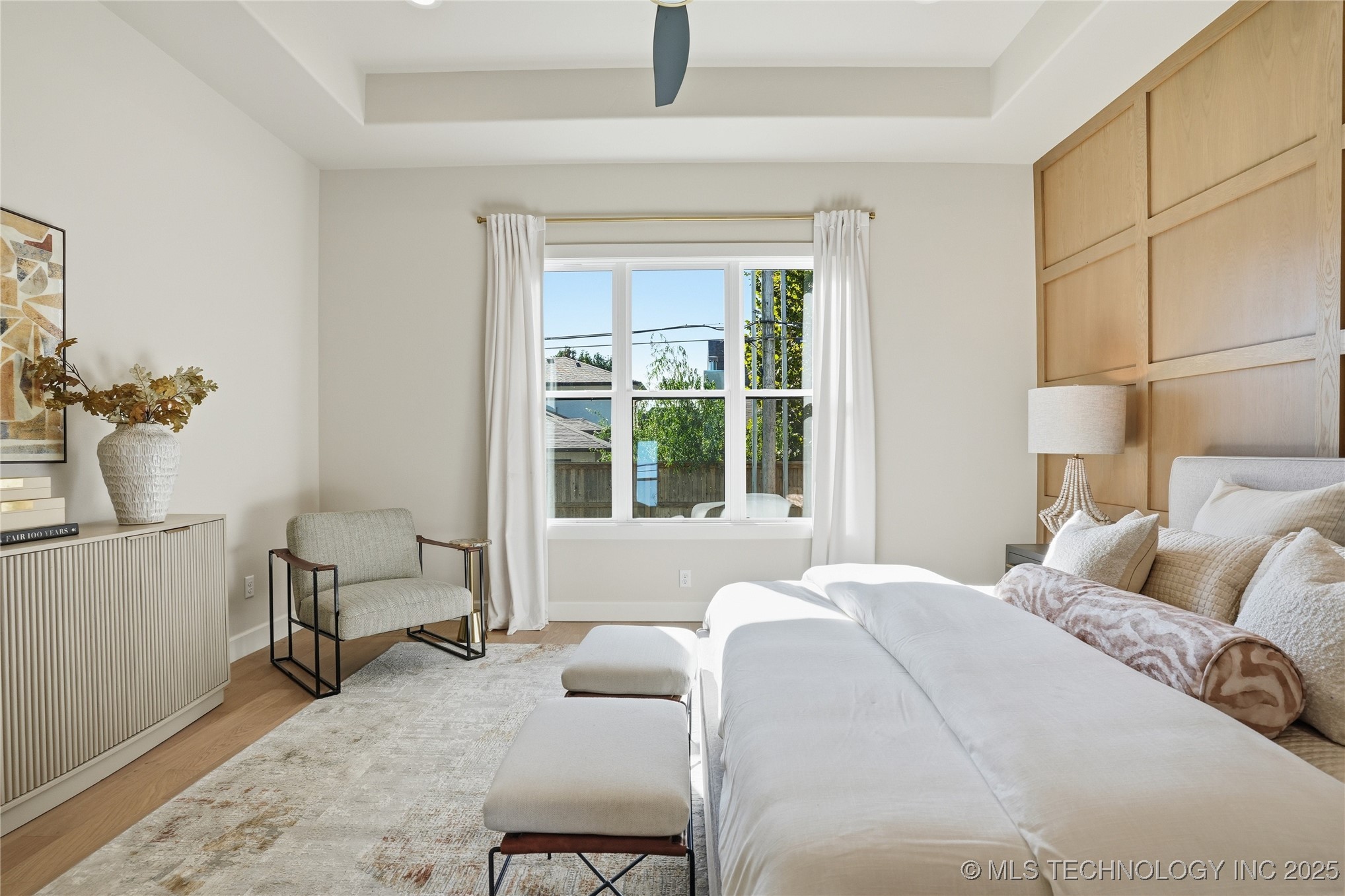 Tulsa, Oklahoma, 74114, United States, 4 Bedrooms Bedrooms, ,5 BathroomsBathrooms,Residential,For Sale,1990982