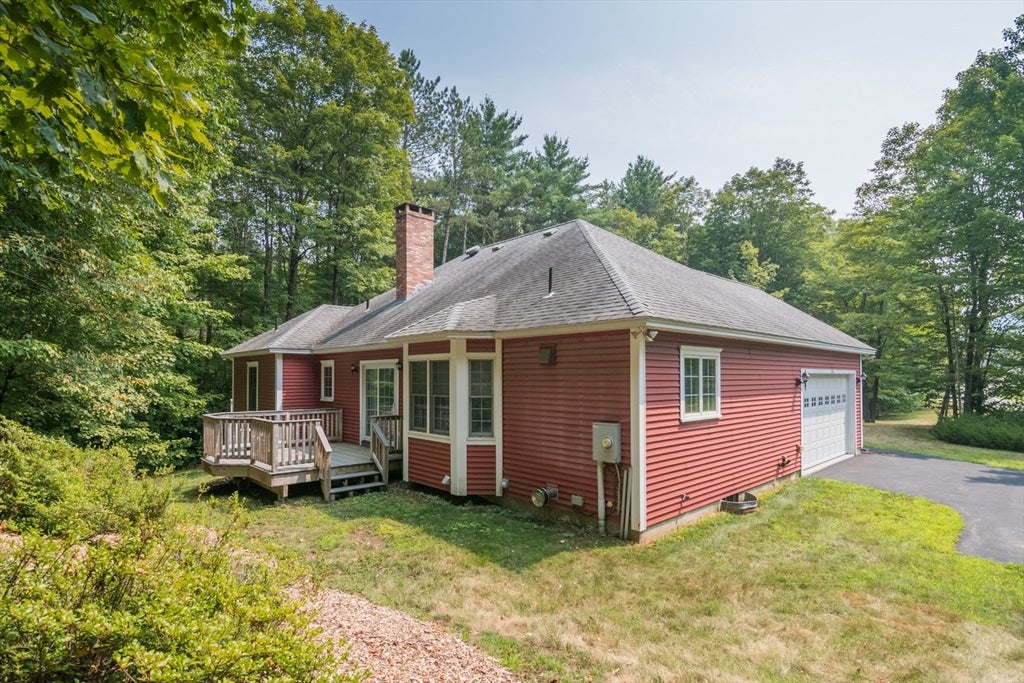 Bernardston, Massachusetts, 01337, United States, 3 Bedrooms Bedrooms, ,3 BathroomsBathrooms,Residential,For Sale,1912455