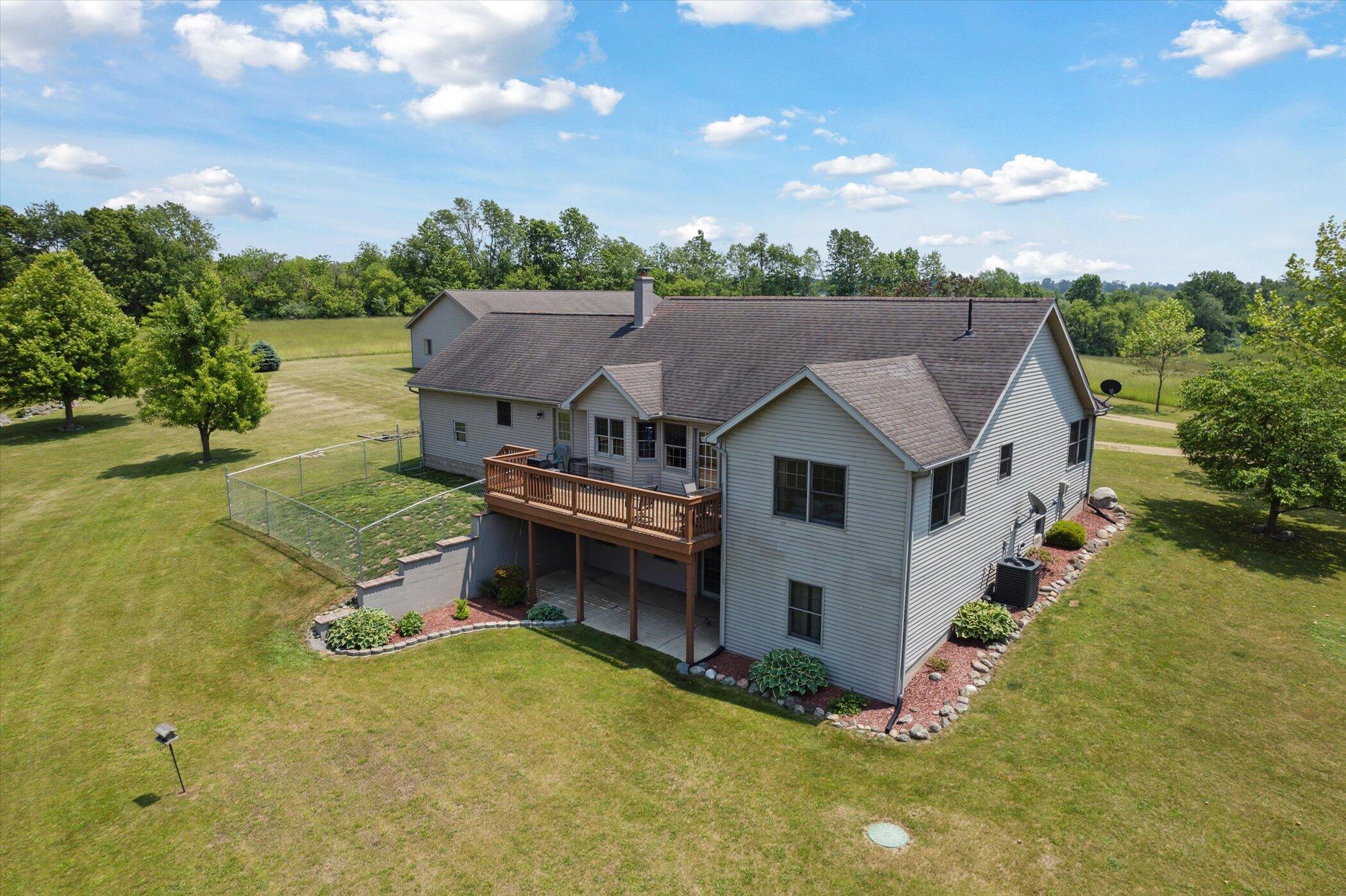 Hillsdale, Michigan, 49242, United States, 6 Bedrooms Bedrooms, ,4 BathroomsBathrooms,Residential,For Sale,1931789