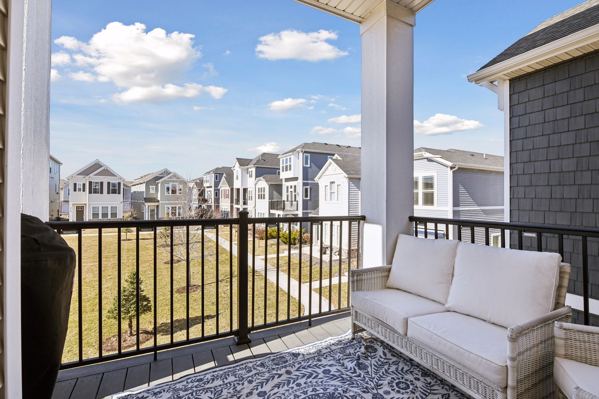  Refined Living in Prime Location - 物件實景