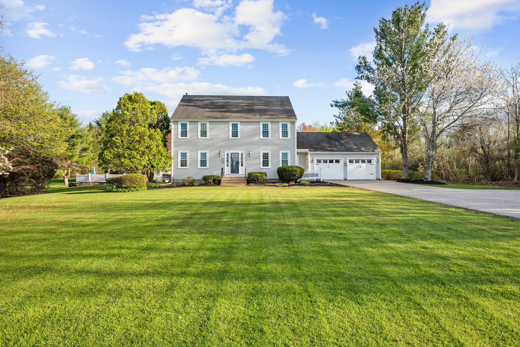  387 West Main Street, Millbury, MA 01527 - 物件實景