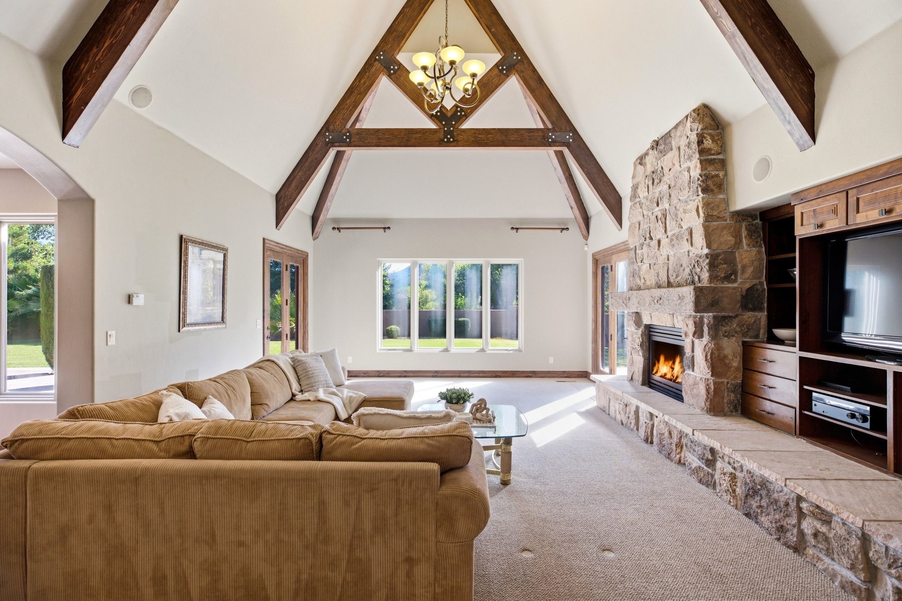 French Country Estate, Tucked Within an Exclusive Luxury Gated Community - 物件實景